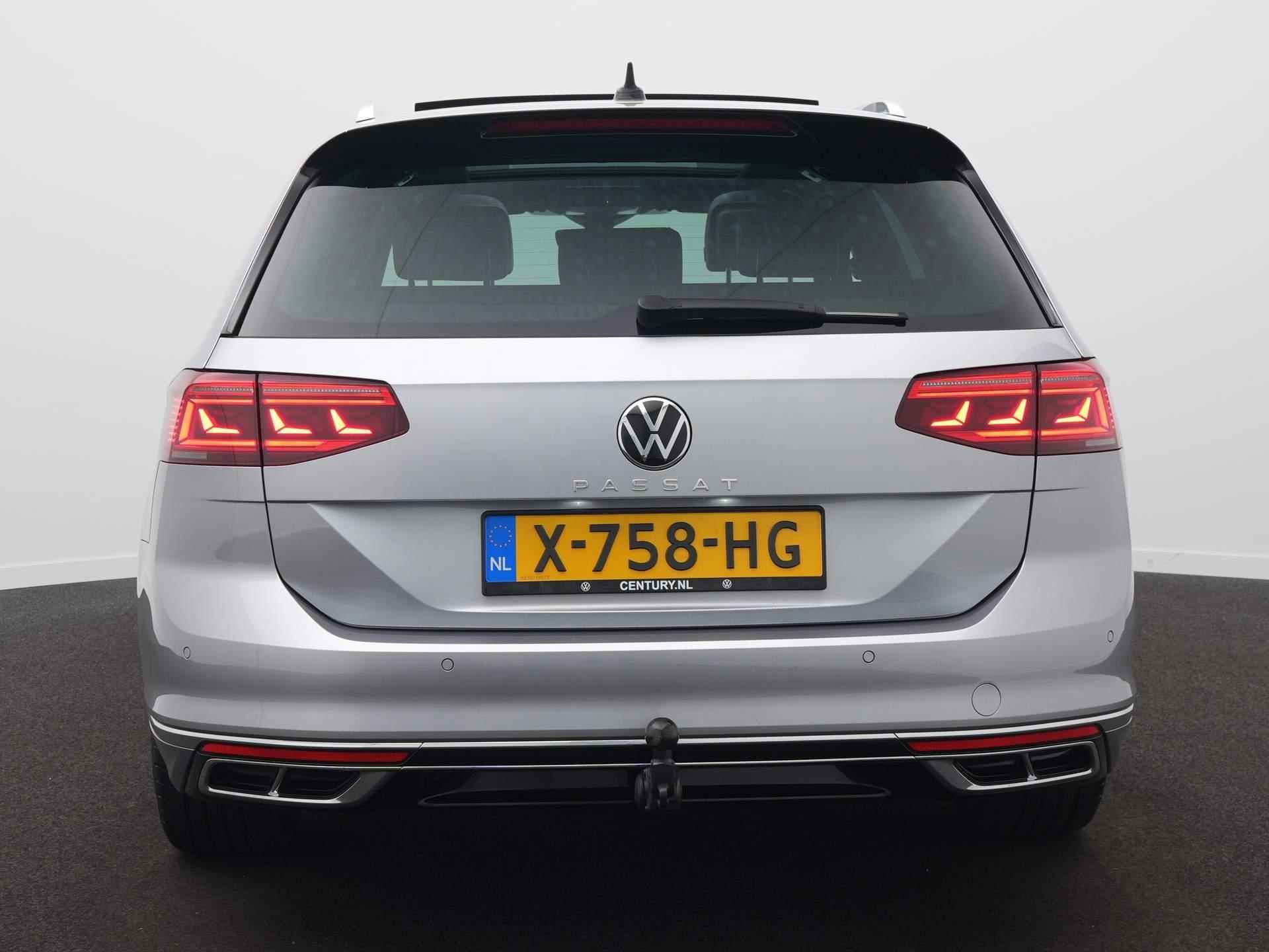 Volkswagen Passat Variant 1.5 TSI R-Line Business DSG / Panodak / Elek. Trekhaak / Leer / Harman-Kardon - 6/62