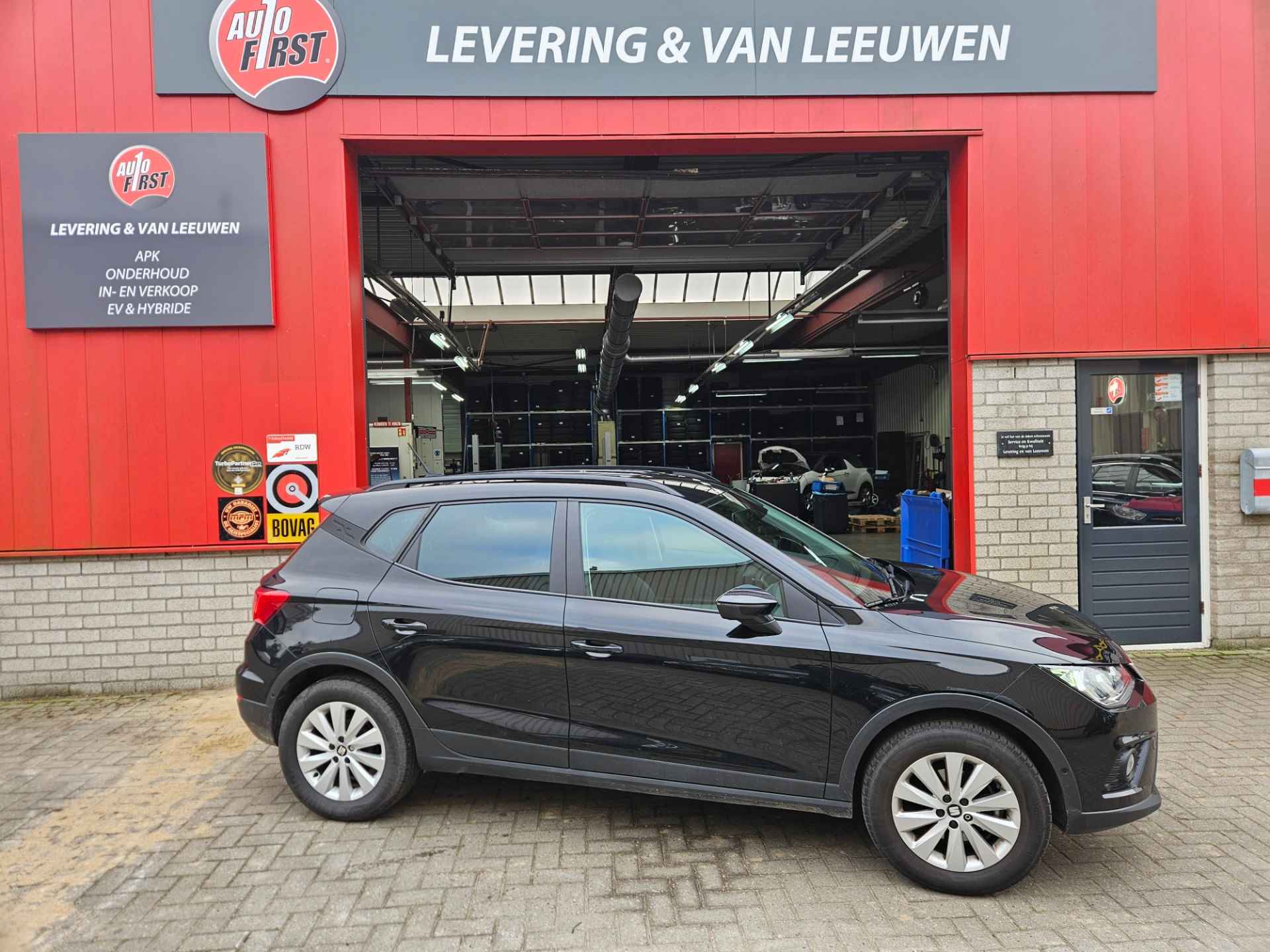 Seat Arona 1.0 TSI Style Business Intense Navigatie/ Parkeersensoren V+A/ Cruise control/ Rijklaarprijs! - 3/27