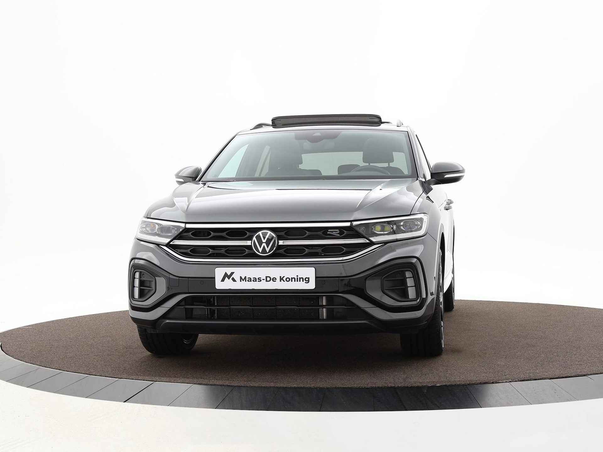 Volkswagen T-Roc 1.5 Tsi 150pk DSG R-Line · Panoramadak · Camera · Dodehoeksensor · IQ.Light · App-Connect · Keyless · 19'' Inch · - 41/55