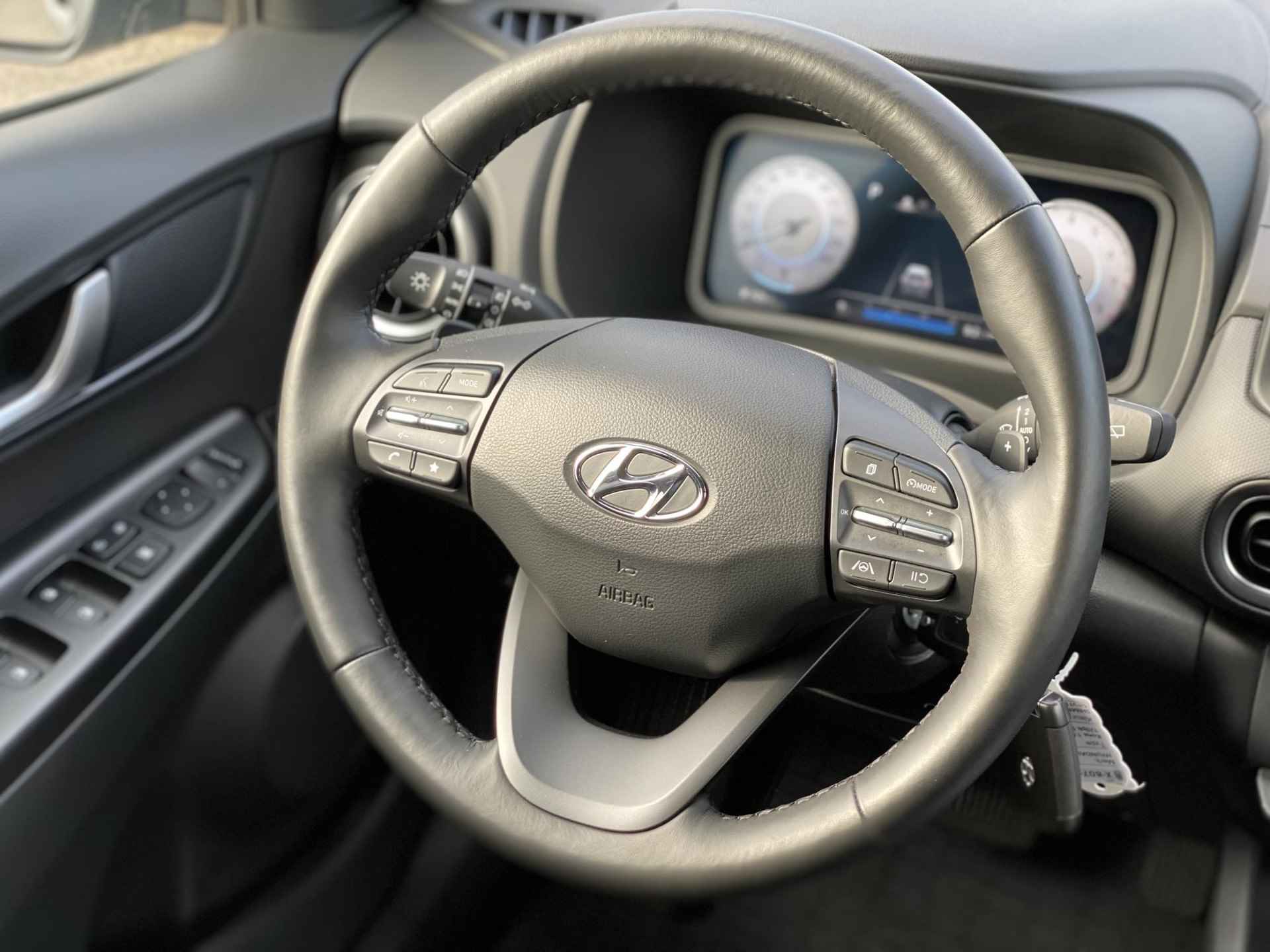 Hyundai Kona 1.0 T-GDI Automaat DCT Comfort || Apple & Android Multimedia | Camera | Climate control | Stoel & Stuurverwarming | Fabrieksgarantie tot 03-2028 || - 22/34