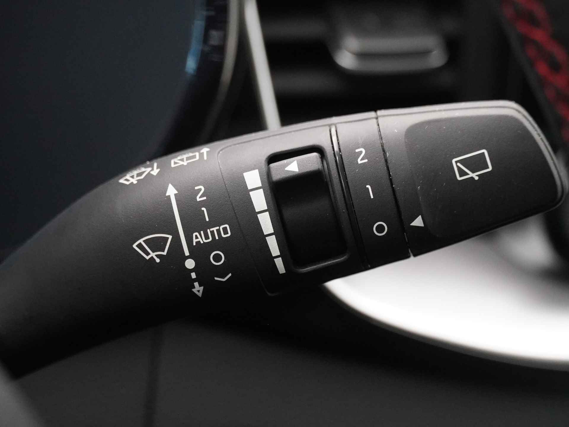 Kia ProCeed 1.6 T-GDi DCT7 GT 204PK automaat - Navigatie - LED koplampen - Apple Carplay/Android Auto - 18'' lichtmetalen velgen - Fabrieksgarantie tot 08-2029 - 29/53