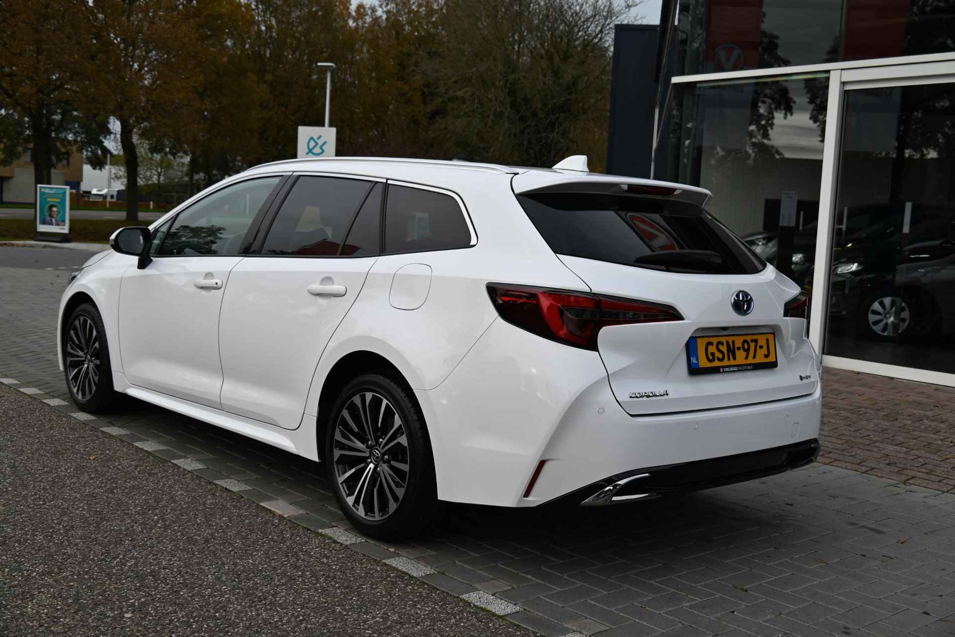 Toyota Corolla Touring Sports Touring Sport 1.8 Hybrid 140pk e-CVT Dynamic - 8/47