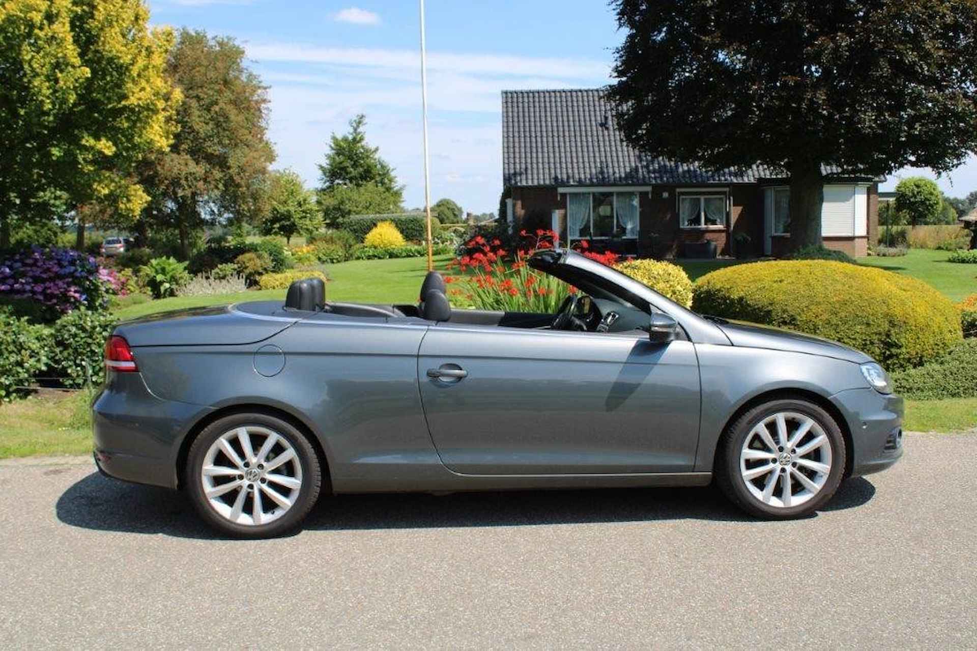 VOLKSWAGEN Eos 1.4 TSI 160pk Highline cabrio ECC/cruise/leer/17 inch lm velgen - 2/40