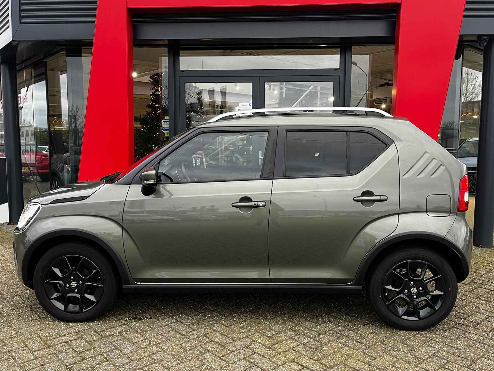 Suzuki Ignis 1.2 Smart Hybrid Style / Camera / 16'' LMV / Keyless / - 2/25