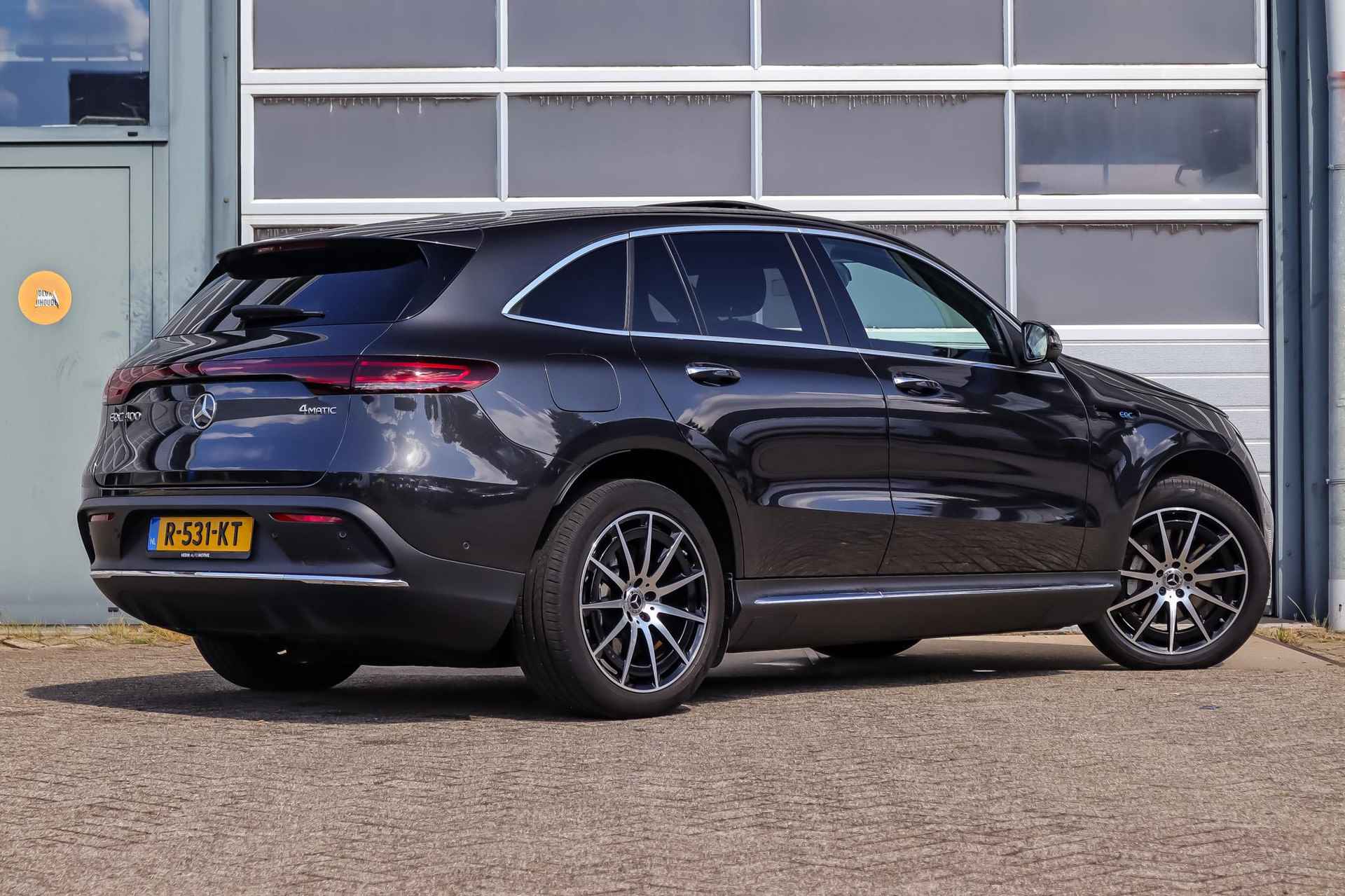 Mercedes-Benz EQC EQC 400 4MATIC Business Solution AMG | Premium Plus Pakket | Distronic | Schuifdak | Head-Up | 360° Camera | Advanced Sound System | Stoelverwarming - 2/38