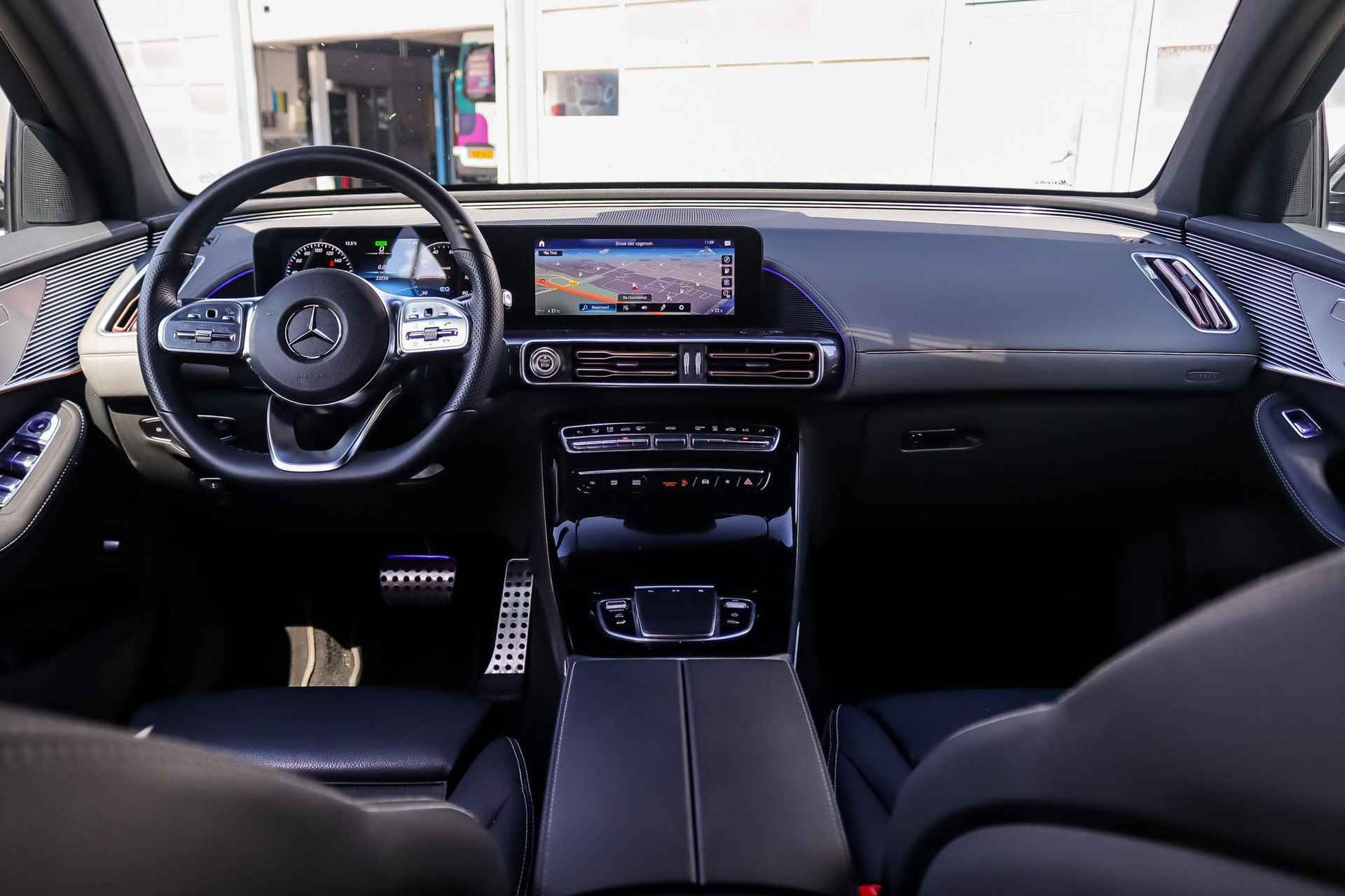 Mercedes-Benz EQC EQC 400 4MATIC Business Solution AMG | Premium Plus Pakket | Distronic | Schuifdak | Head-Up | 360° Camera | Advanced Sound System | Stoelverwarming - 3/38