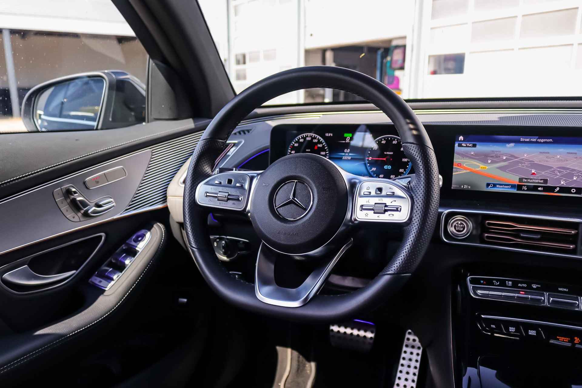 Mercedes-Benz EQC EQC 400 4MATIC Business Solution AMG | Premium Plus Pakket | Distronic | Schuifdak | Head-Up | 360° Camera | Advanced Sound System | Stoelverwarming - 23/38