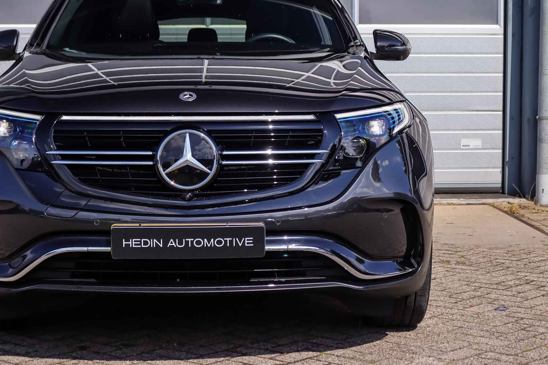 Mercedes-Benz EQC EQC 400 4MATIC Business Solution AMG | Premium Plus Pakket | Distronic | Schuifdak | Head-Up | 360° Camera | Advanced Sound System | Stoelverwarming - 32/38