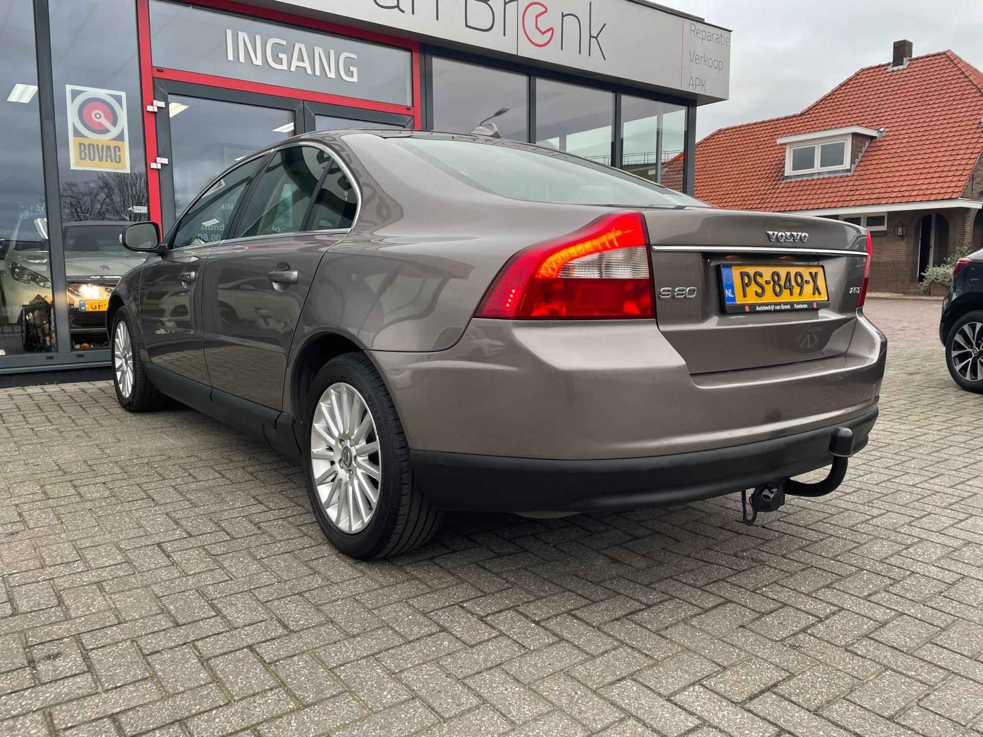 Volvo S80 2.5 T Momentum | Trekhaak | Cruise control | Leder - 7/29