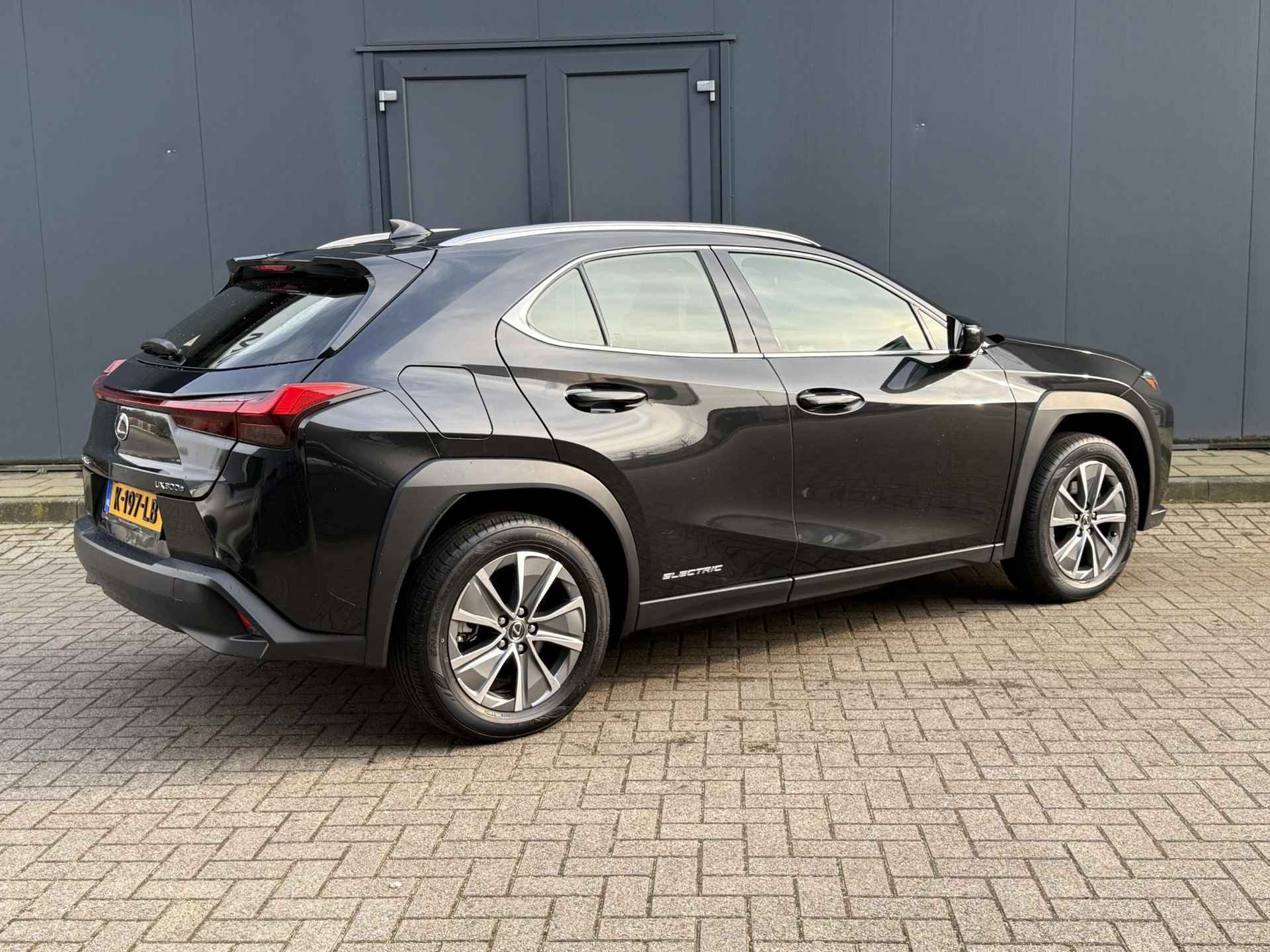 Lexus UX 300e Business 54 kWh / Automaat / Cruise Control Adaptief / Apple&Android Carplay / Camera / Bluetooth / DAB / Climate Control / NAP - 3/48