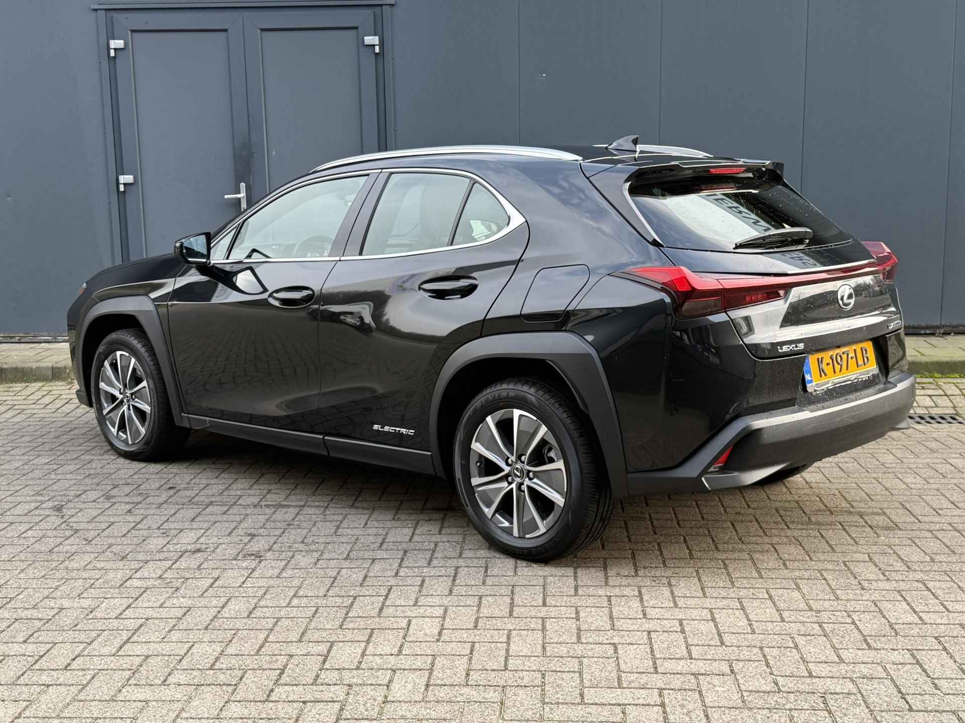 Lexus UX 300e Business 54 kWh / Automaat / Cruise Control Adaptief / Apple&Android Carplay / Camera / Bluetooth / DAB / Climate Control / NAP - 15/48