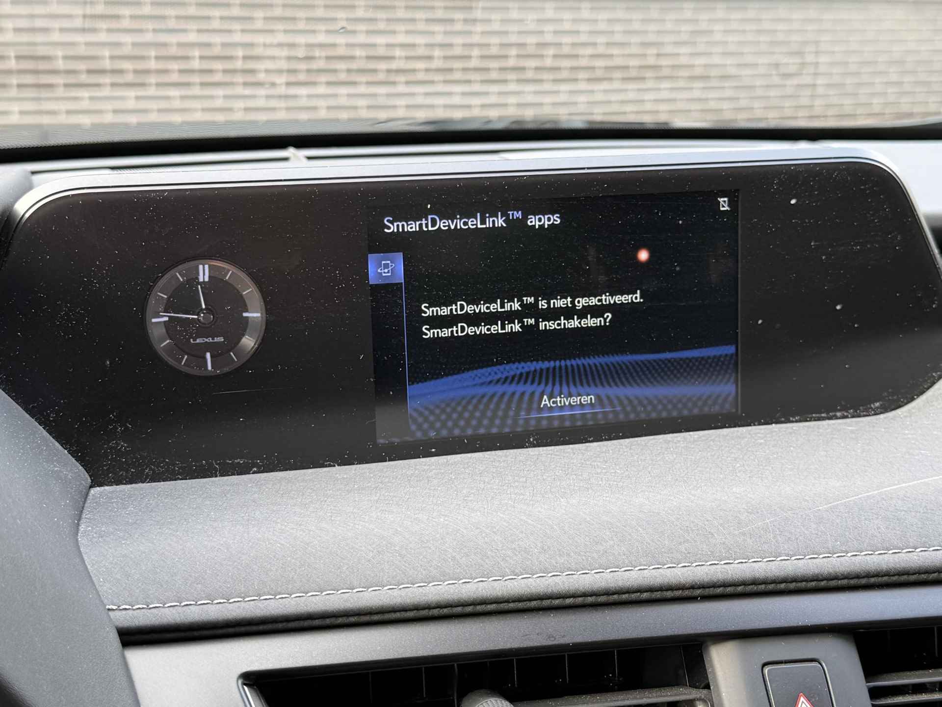 Lexus UX 300e Business 54 kWh / Automaat / Cruise Control Adaptief / Apple&Android Carplay / Camera / Bluetooth / DAB / Climate Control / NAP - 33/48