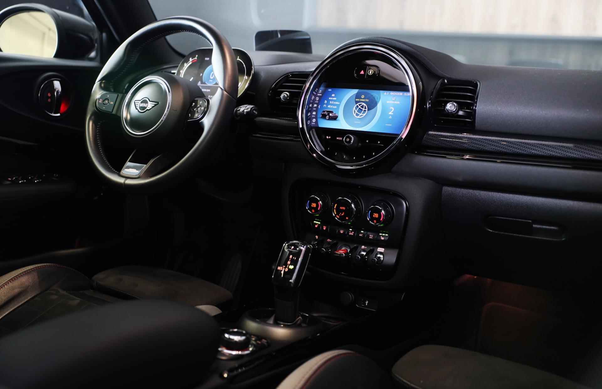 Mini Mini Clubman 1.5 Cooper John Cooper Works / AUT / Navi / Digital Cockpit / CC / JCW Int / Open Pano / Led / Pdc / 19 Inch - 7/48