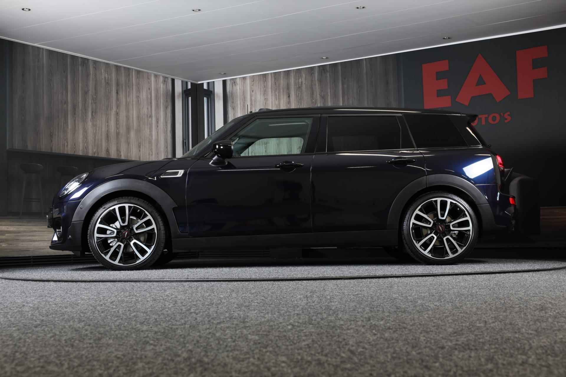 Mini Mini Clubman 1.5 Cooper John Cooper Works / AUT / Navi / Digital Cockpit / CC / JCW Int / Open Pano / Led / Pdc / 19 Inch - 30/48