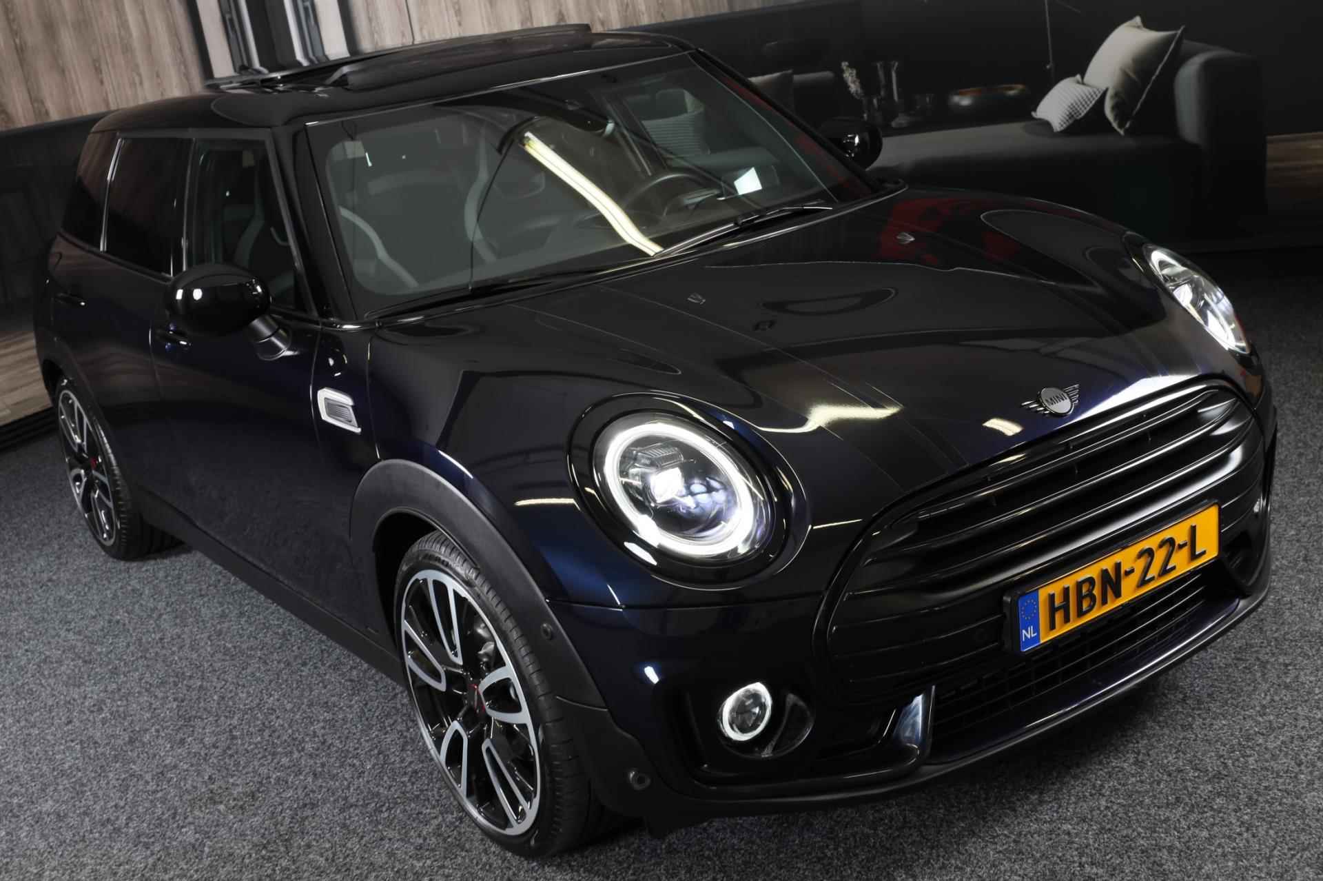 Mini Mini Clubman 1.5 Cooper John Cooper Works / AUT / Navi / Digital Cockpit / CC / JCW Int / Open Pano / Led / Pdc / 19 Inch - 35/48