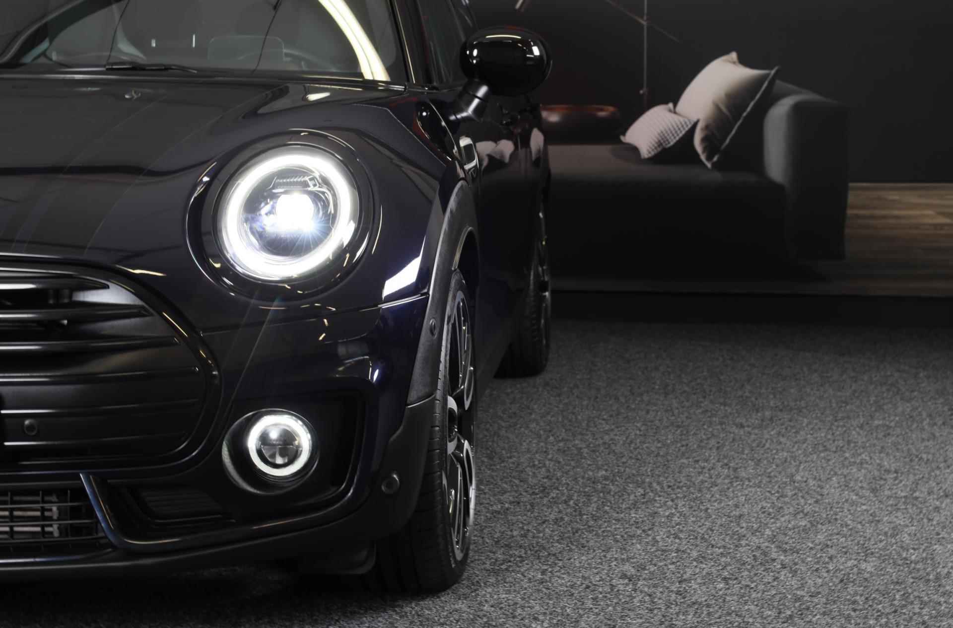 Mini Mini Clubman 1.5 Cooper John Cooper Works / AUT / Navi / Digital Cockpit / CC / JCW Int / Open Pano / Led / Pdc / 19 Inch - 44/48