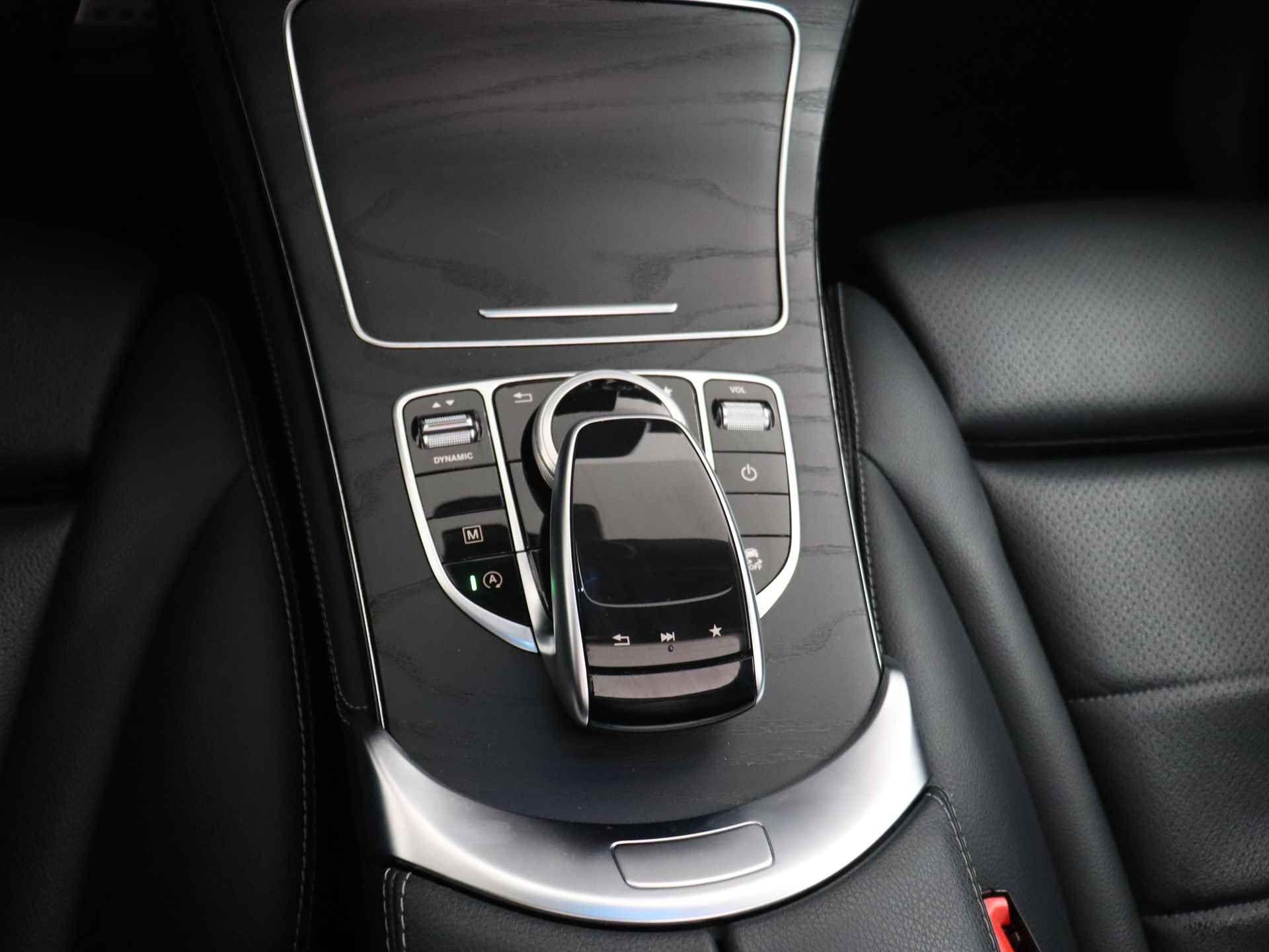 Mercedes-Benz GLC Coupé 250 4MATIC Edition 1 AMG | Schuifdak | Trekhaak | Cruise Control | Stoelverwarming | - 11/43