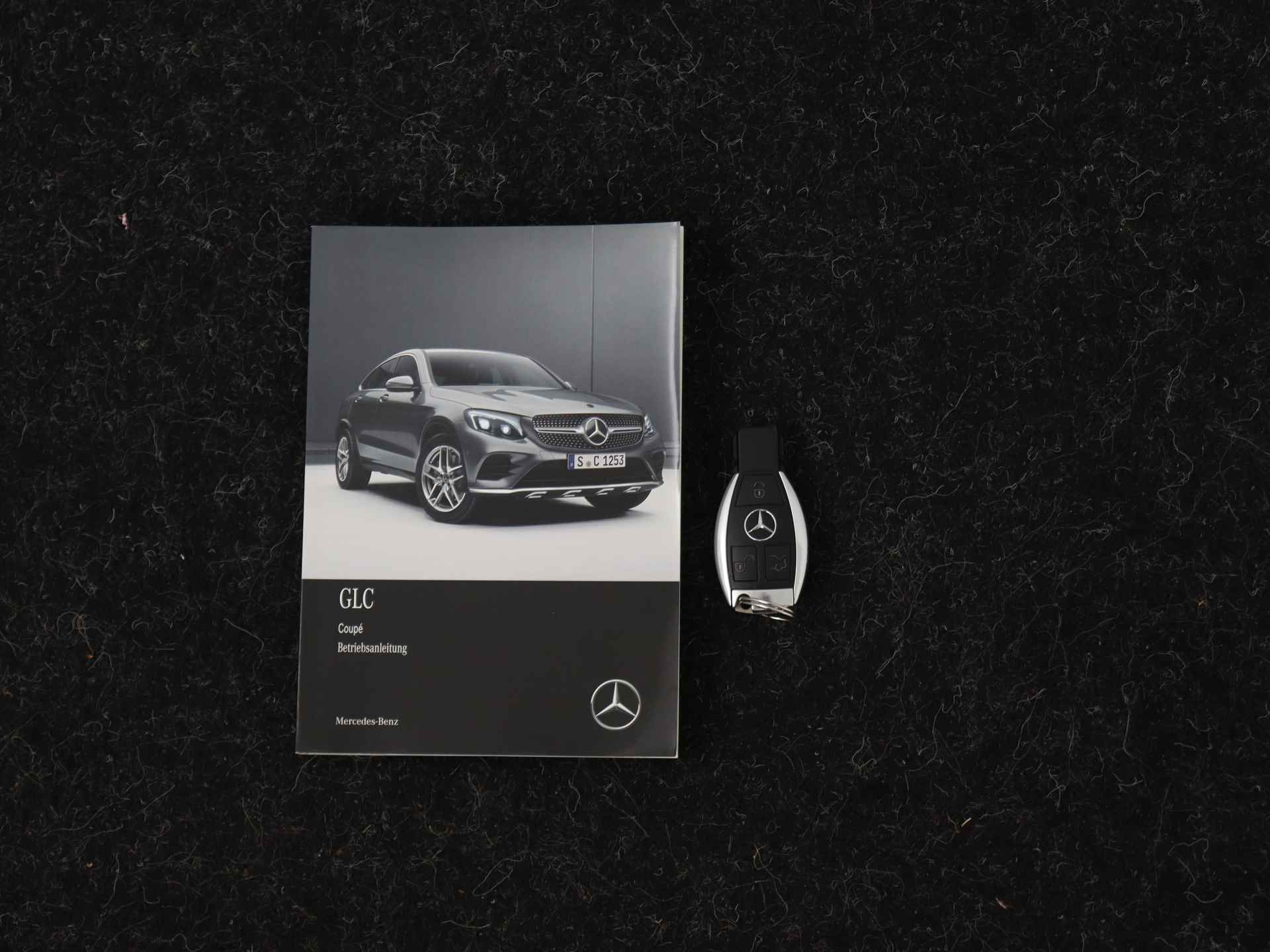 Mercedes-Benz GLC Coupé 250 4MATIC Edition 1 AMG | Schuifdak | Trekhaak | Cruise Control | Stoelverwarming | - 12/43