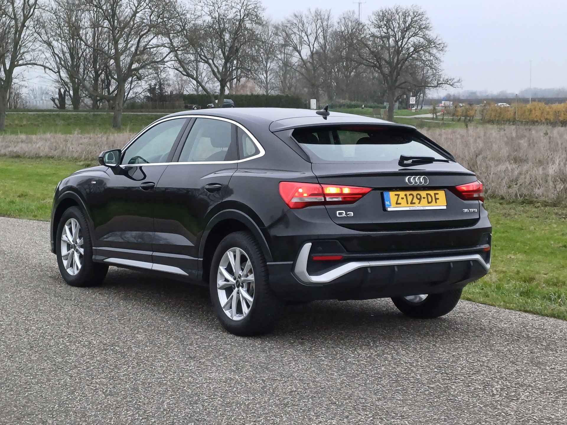 Audi Q3 Sportback 35 TFSI S Edition /S-Line/Adab. Cruise/LED/Carplay/Camera/Park hulp/ - 9/54