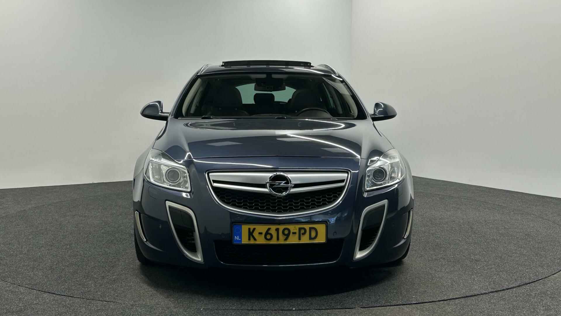 Opel Insignia Sports Tourer 2.8 T Executive 4x4 PANO 260 PK - 7/51