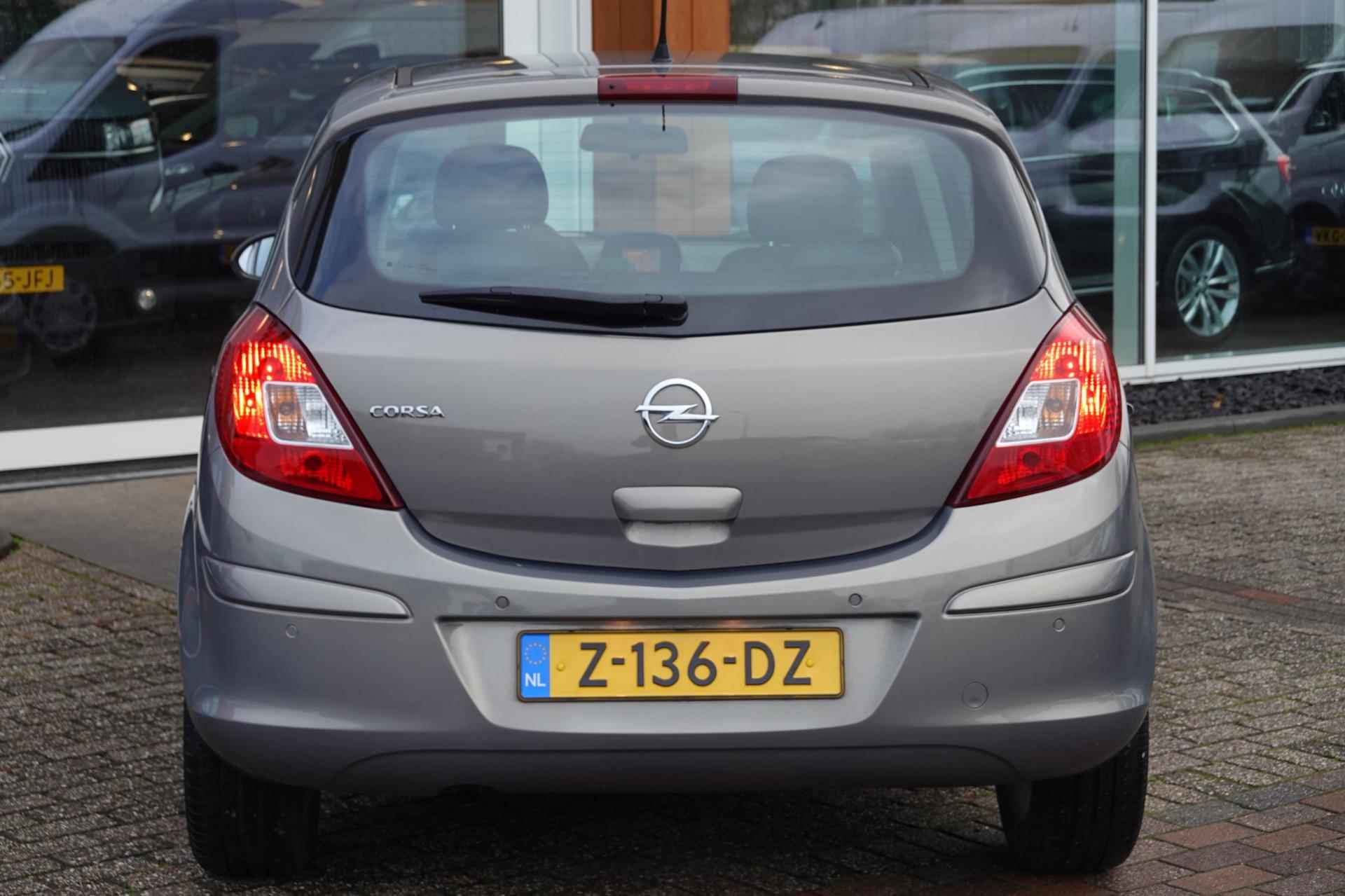 Opel Corsa 1.4-16V Cosmo - 5/34