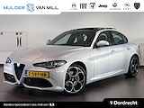 Alfa Romeo Giulia Veloce Ti 2.0 TURBO 280pk AWD AUTOMAAT | COGNAC LEDER | SCHUIF/KANTELDAK | NAVI | CAMERA | 19" LM-VELGEN