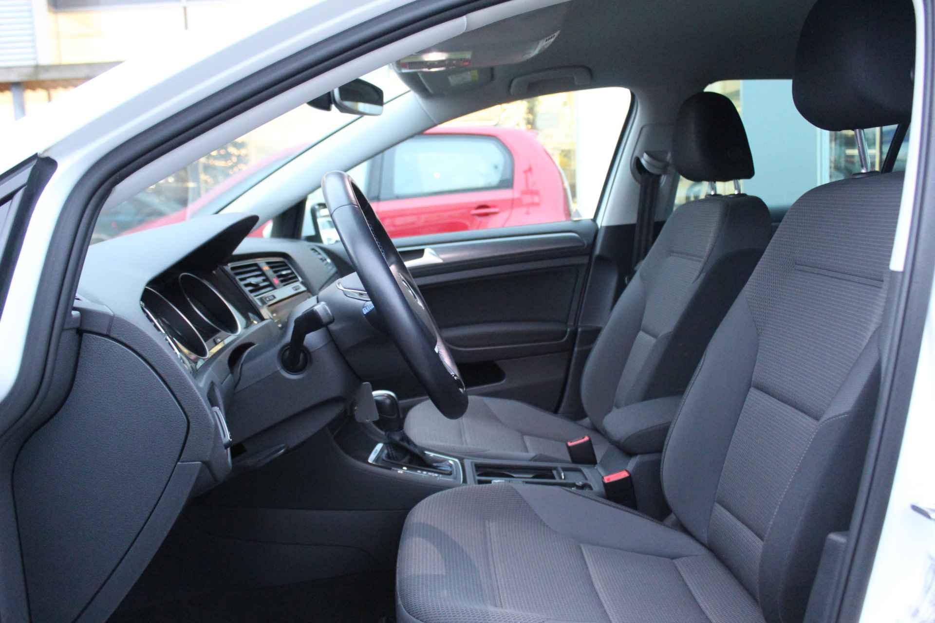 Volkswagen e-Golf E-DITION / NAVI / APP.Connect / CAMERA / WARMTEPOMP - 14/29