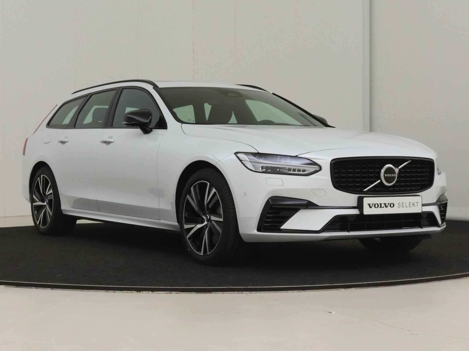 Volvo V90 T6 AUT8 350PK Ultimate Bright, 360 Graden Camera, Luchtvering, Bowers & Wilkins Audio, Adaptieve Cruise Control, Dodehoekdetectie Met Correctie, Navigatiesysteem, Panorama Dak, Electronic Climate Control, Standkachel, Verwarmbaar Stuurwiel, Parkeersensoren, Rijstrooksensor Met Correctie, Apple Carplay/Android Auto, Keyless Entry, Verwarmbare Voor- En Achterstoelen - 7/20