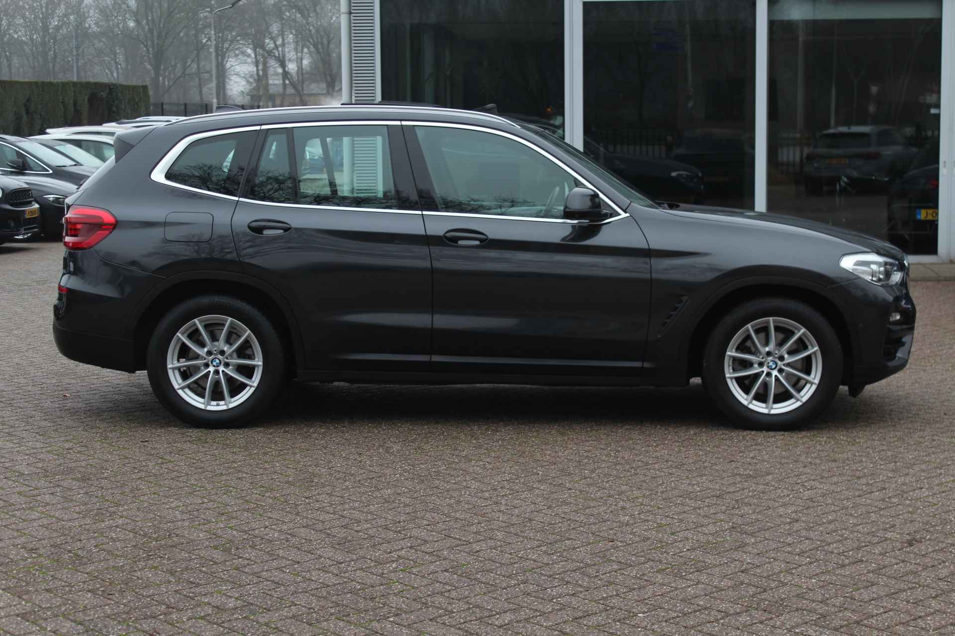 BMW X3 xDrive20d High Exe. / Trekhaak / Panoramadak / Camera / Leder / 18'' / Navigatie / Stoelverwarming / Cruise Control - 5/40