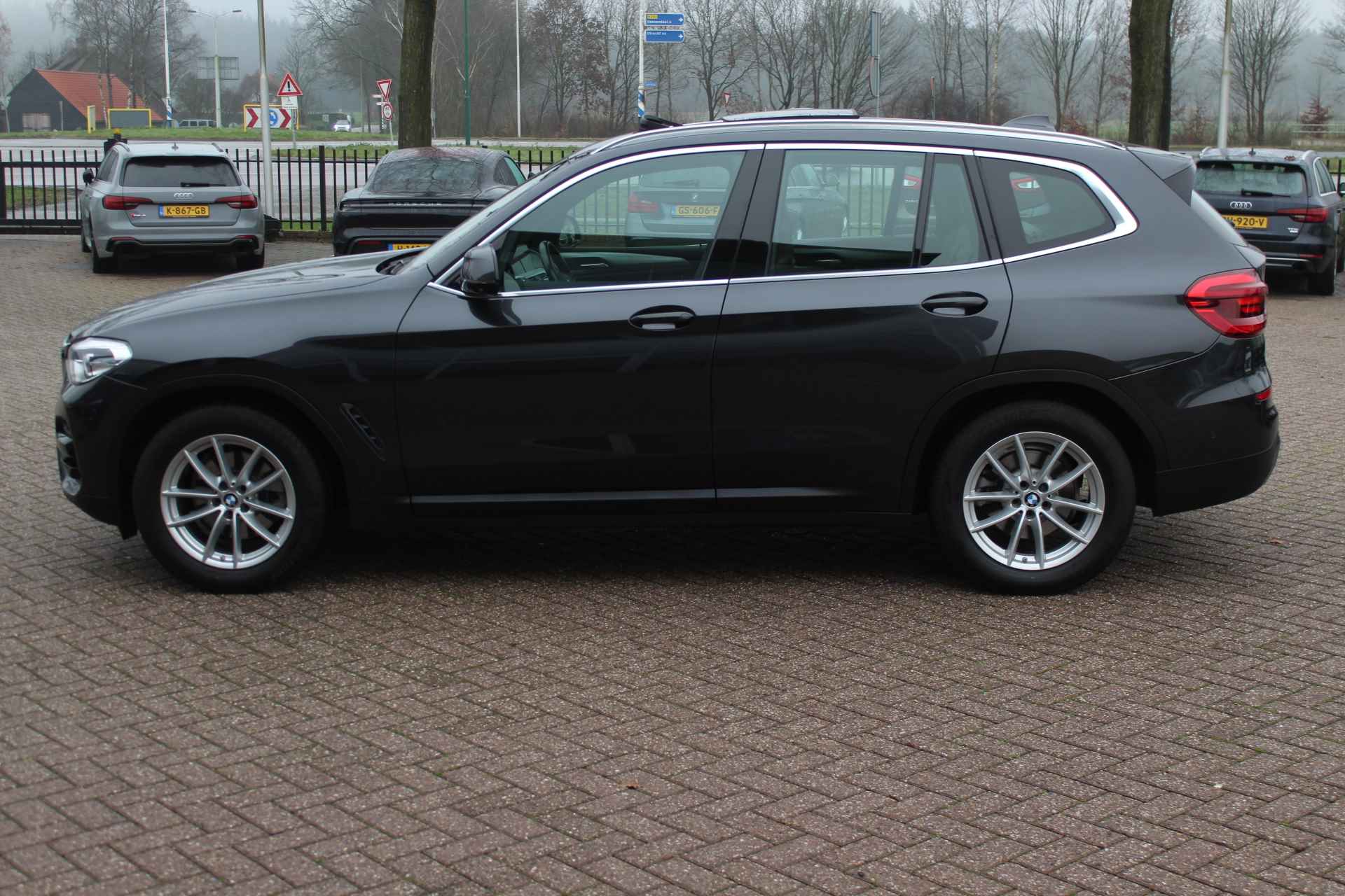 BMW X3 xDrive20d High Exe. / Trekhaak / Panoramadak / Camera / Leder / 18'' / Navigatie / Stoelverwarming / Cruise Control - 7/40