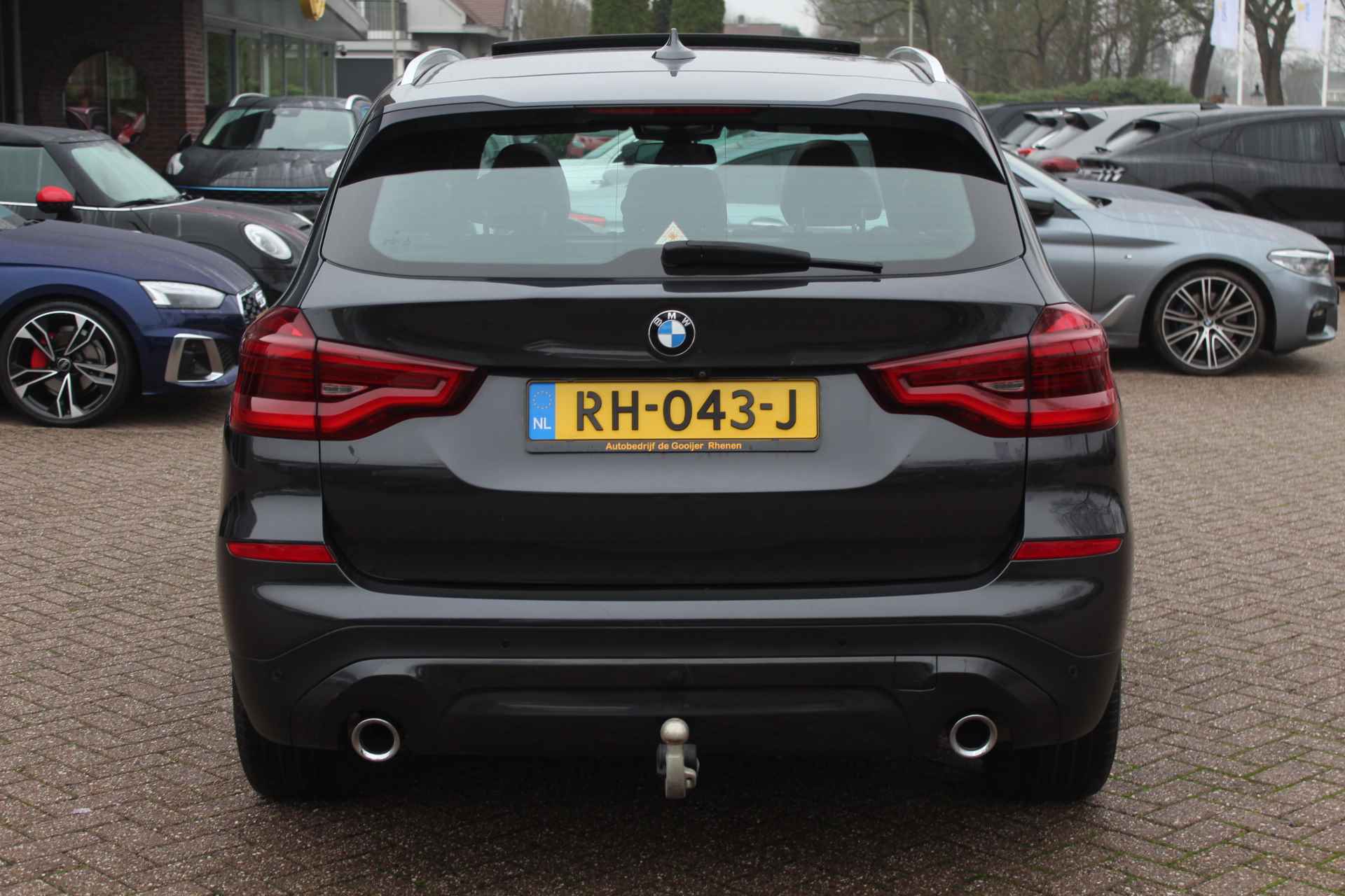 BMW X3 xDrive20d High Exe. / Trekhaak / Panoramadak / Camera / Leder / 18'' / Navigatie / Stoelverwarming / Cruise Control - 15/40