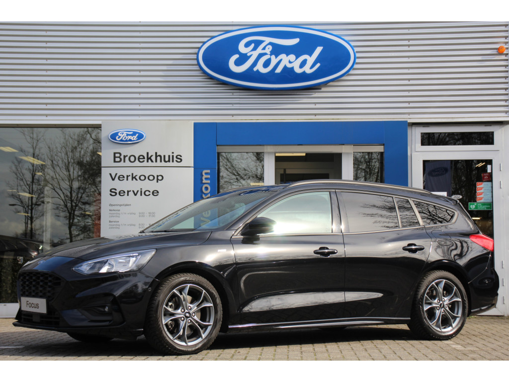 Ford Focus Wagon 1.0EB 125PK ST-LINE | Navigatie | Cruise | Parkeersensoren voor & achter | 17' | Apple Carplay bij viaBOVAG.nl