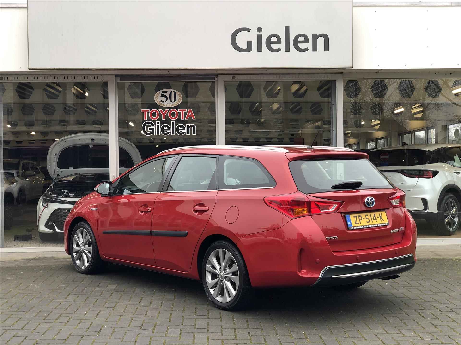 Toyota Auris Touring Sports 1.8 Hybrid Executive | Navigatie, Parkeersensoren, 17 inch, Half leer, stoelverwarming, Keyless - 34/34