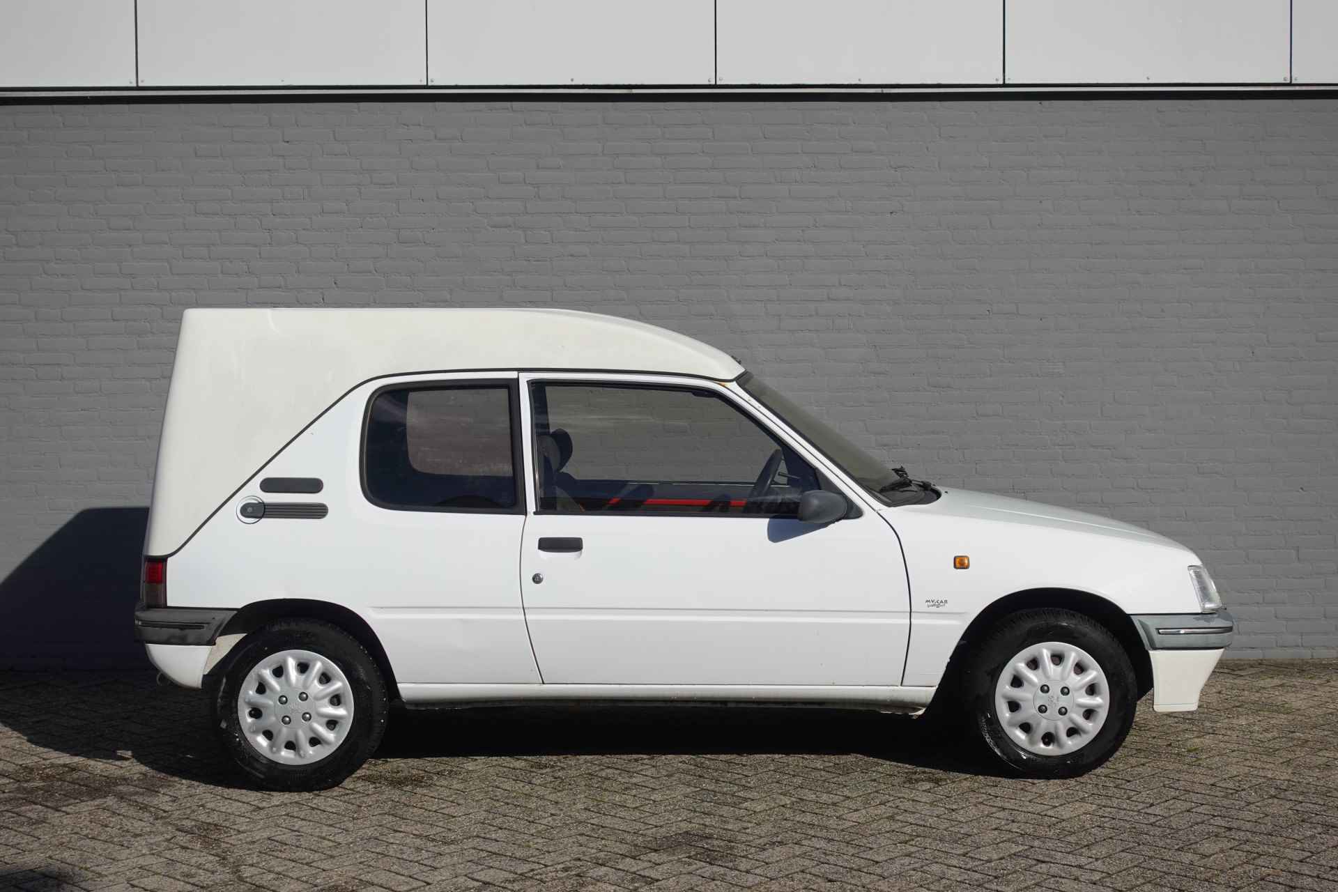 Peugeot 205 | 1.4 Terberg / bestel | APK T/M FEB 2026!! 5- bak | elek. ramen | lage km - 3/22