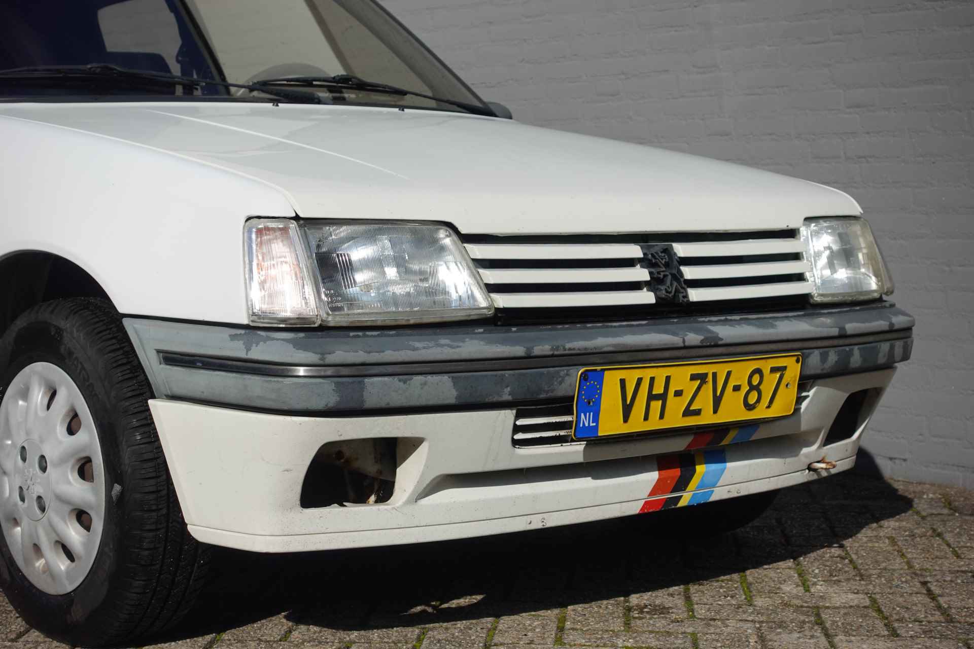 Peugeot 205 | 1.4 Terberg / bestel | APK T/M FEB 2026!! 5- bak | elek. ramen | lage km - 4/22