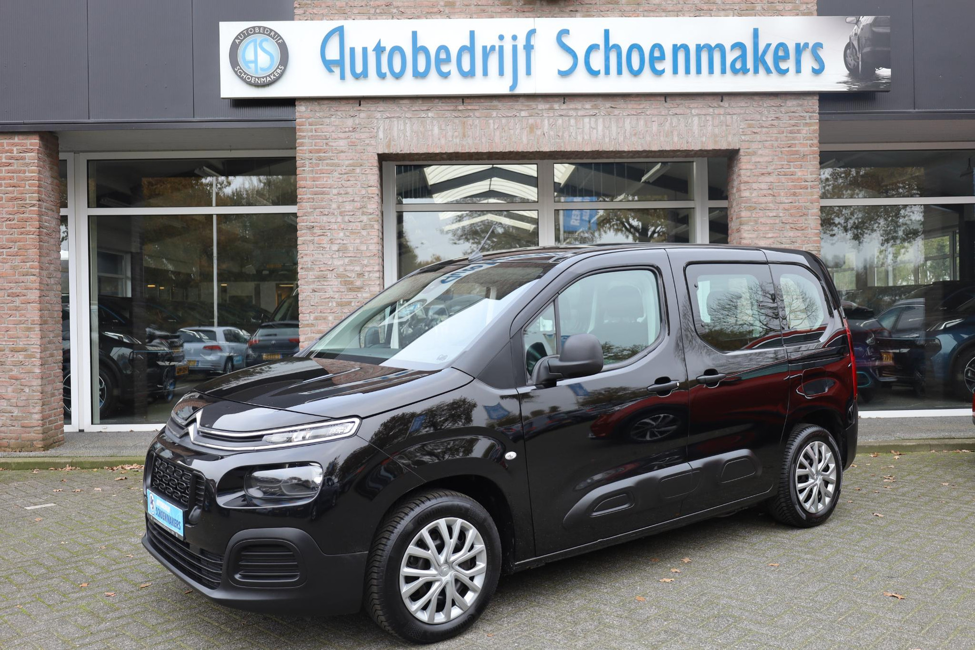 Citroen Berlingo 1.2 PureTech 5-PERSOONS CRUISE VERKEERSBORD/RIJBAANDETECTIE