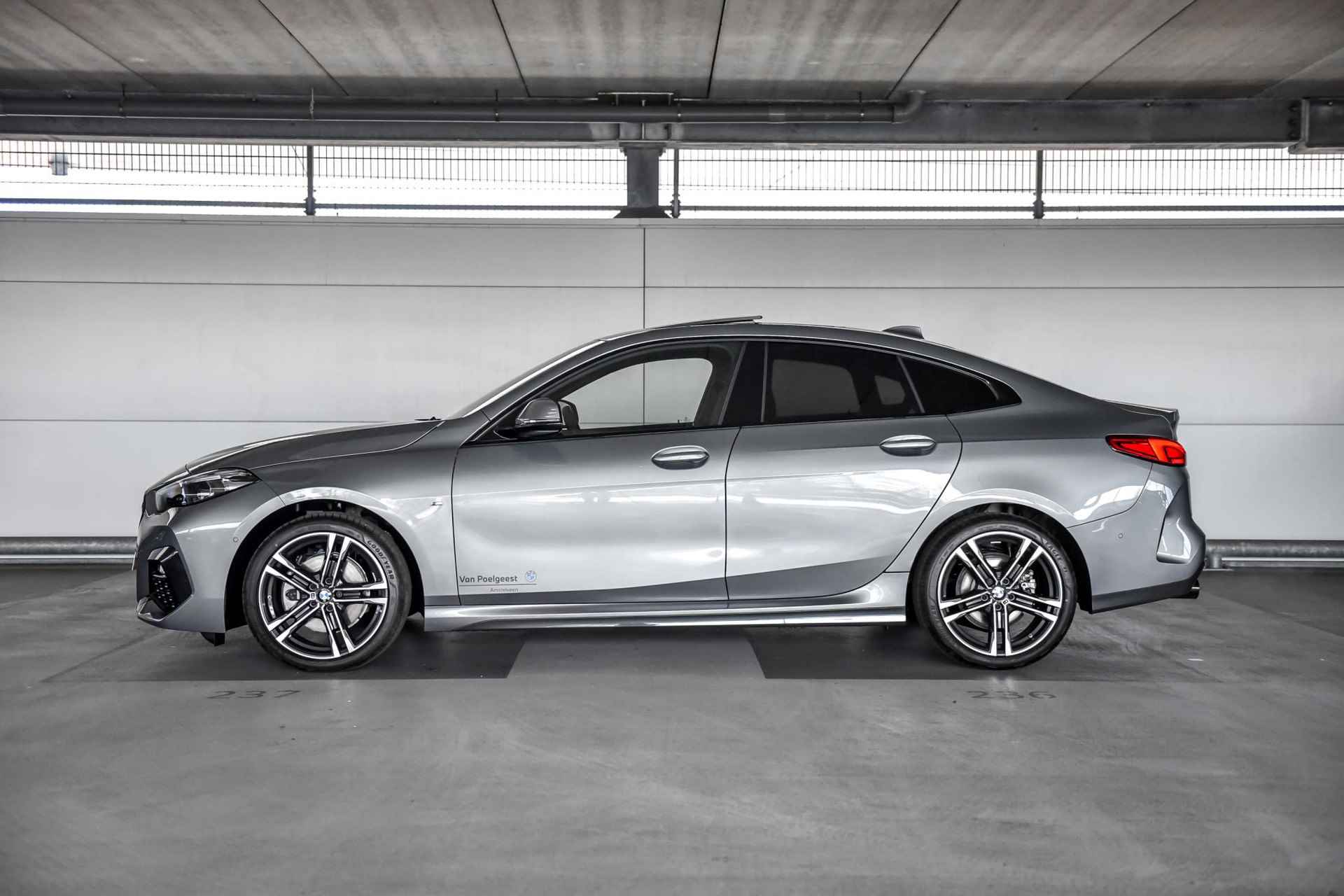 BMW 2 Serie Gran Coupé 218i M Sport Edition | Sportstoelen voor | Glazen panoramadak - 3/20