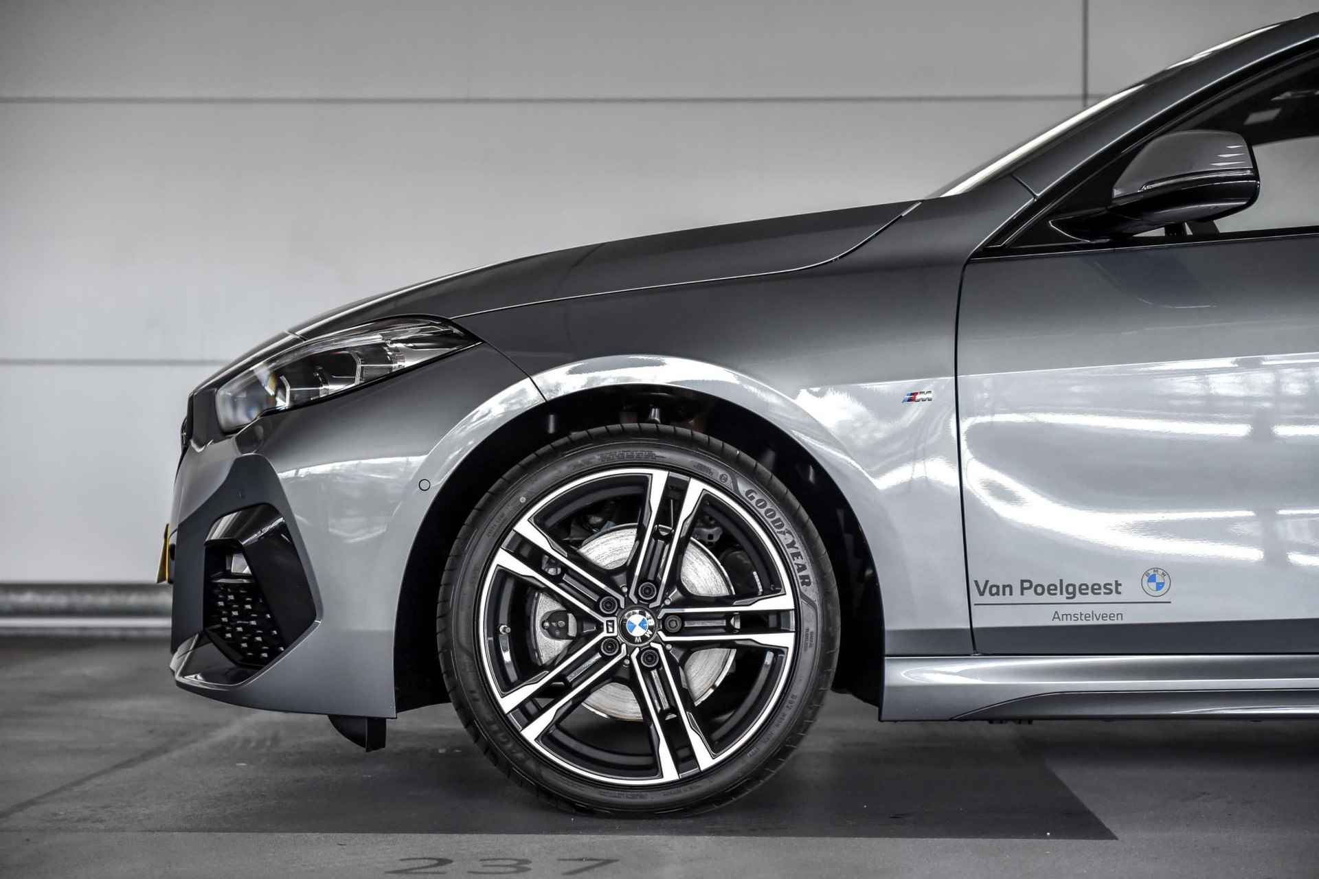 BMW 2 Serie Gran Coupé 218i M Sport Edition | Sportstoelen voor | Glazen panoramadak - 4/20