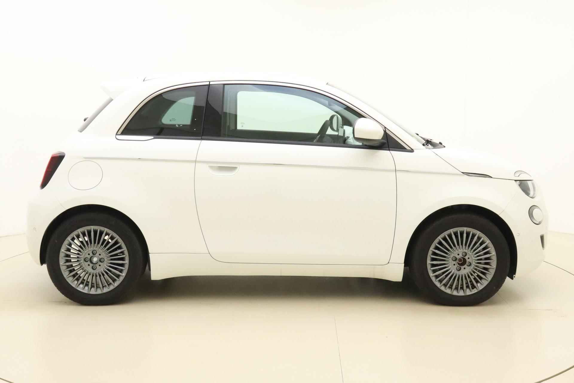 Fiat 500 42 kWh Urban | Apple Carplay/Android auto | Stoelverwarming | Camera | Lichtmetalen velgen | Keyless - 10/35