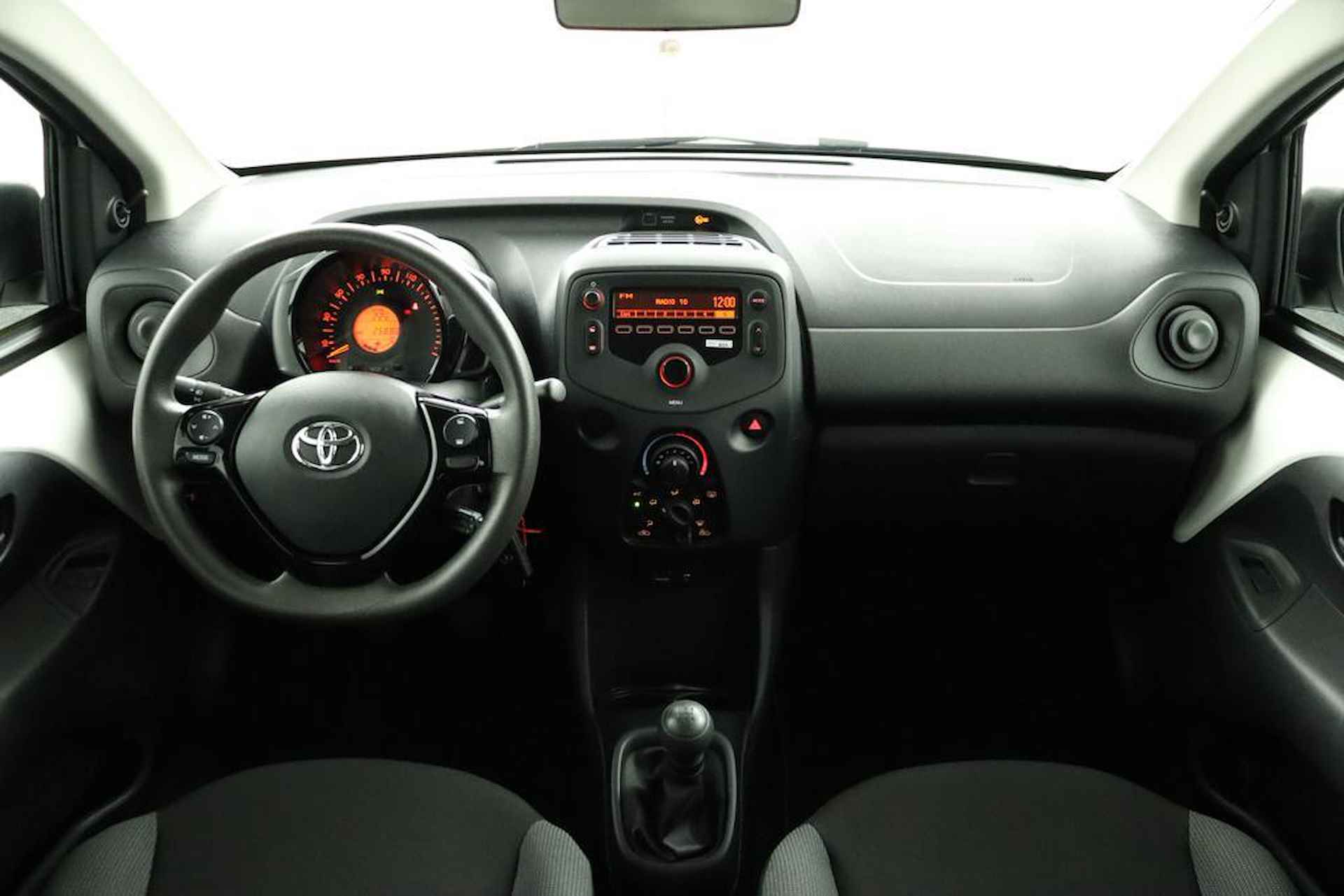 Toyota Aygo 1.0 VVT-i x-fun | Airco | Bluetooth | Reservewiel | - 4/40