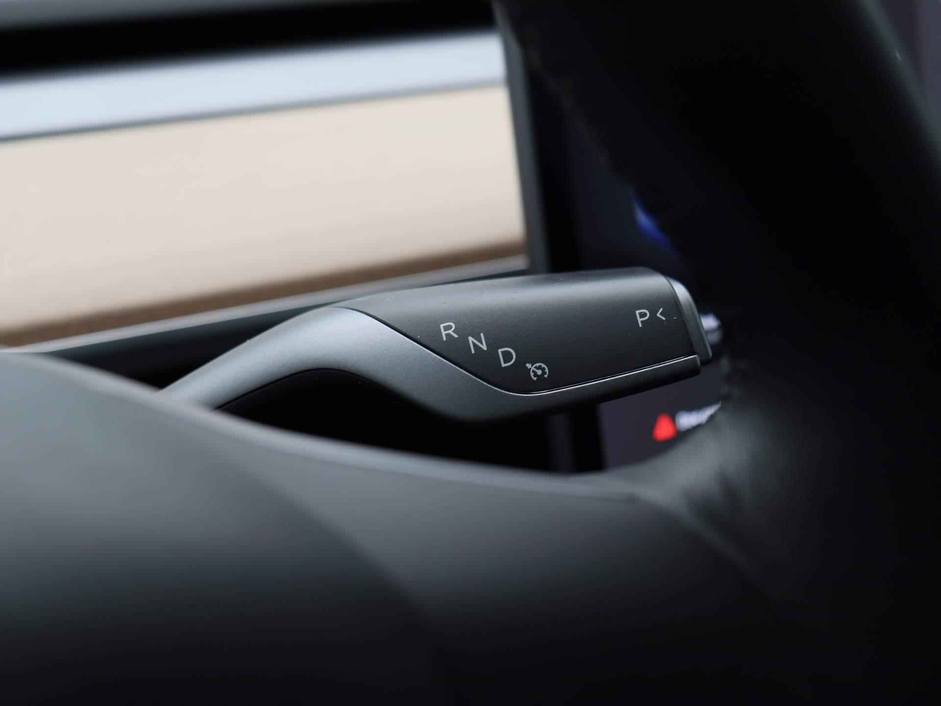 Tesla Model 3 Long Range 75 kWh 350pk | Leder | Stoelverwarming | Navigatie | Panoramadak | LMV | Parkeersensoren rondom | LED | Achteruitrijcamera | - 22/43
