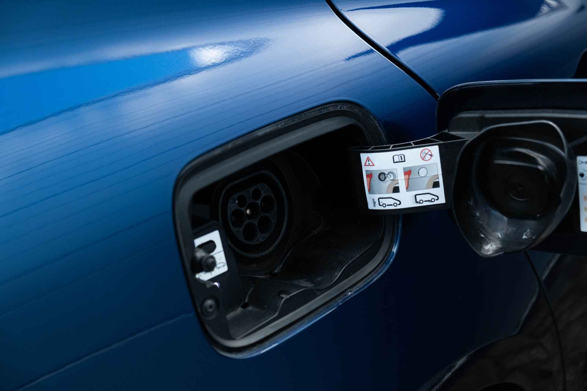 Renault Mégane Estate 1.6 E-Tech Plug-In Hybrid 160 PK Business Edition One | Automaat | Trekhaak afneembaar | Leder | Stoelverwarming voor | incl. Bovag rijklaarpakket met 12 maanden garantie - 19/67