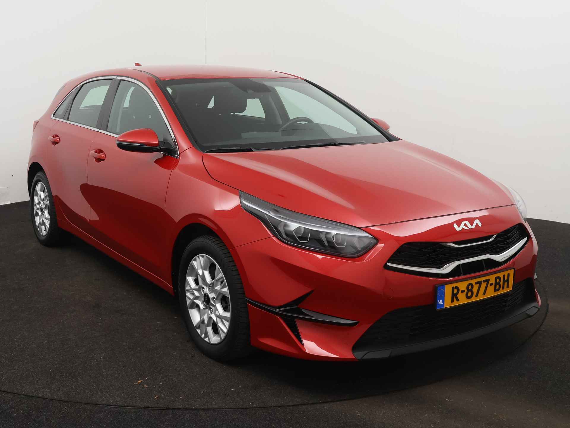 Kia Ceed 1.0 T-GDi DynamicLine | Navigatie | Achteruitrijcamera | Apple Carplay/Android Auto | Inclusief 24 Maanden BOVAG Garantie - 29/43