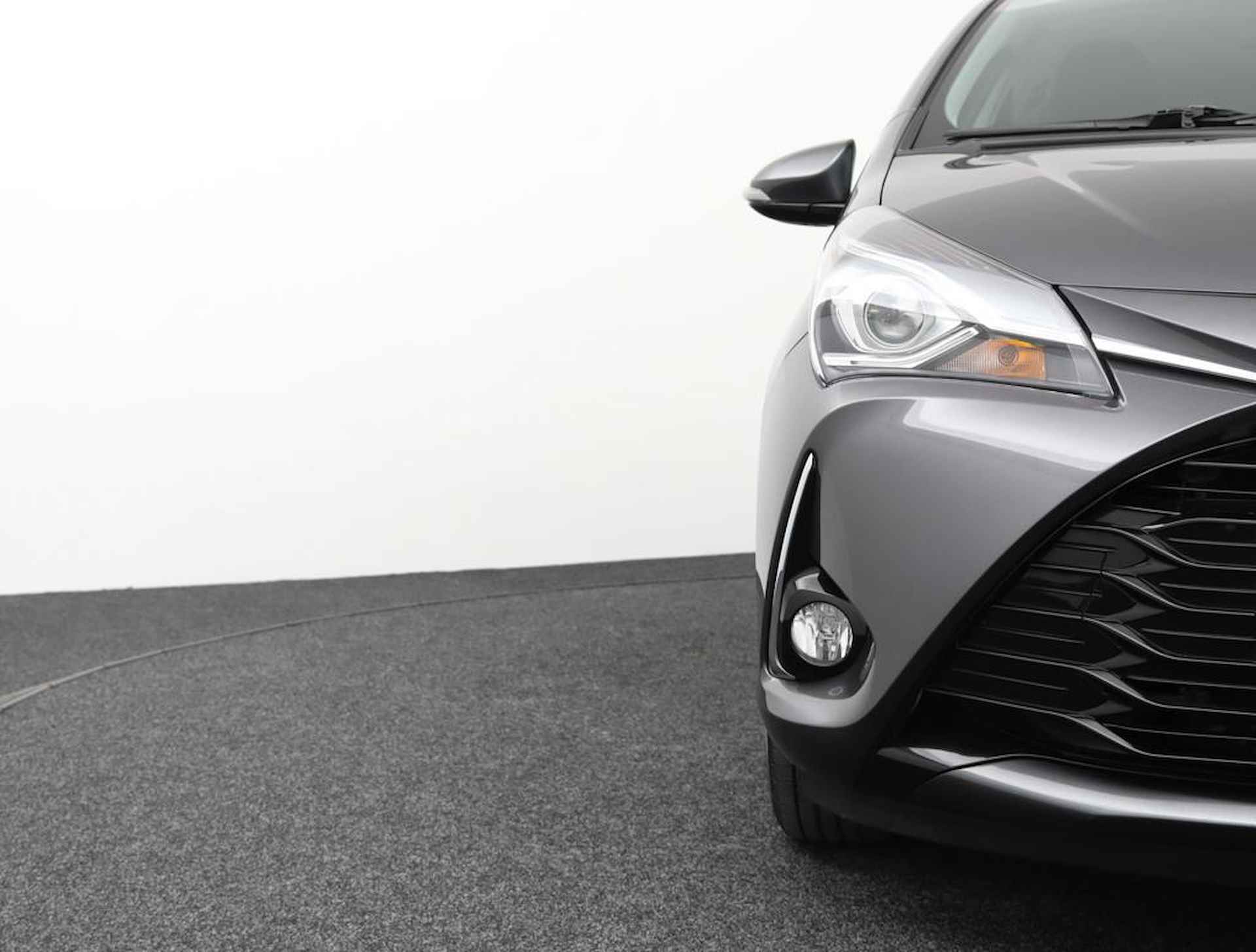 Toyota Yaris 1.5 Hybrid Design | Parkeercamera | Navigatie | Climate control | Cruise control | - 35/54