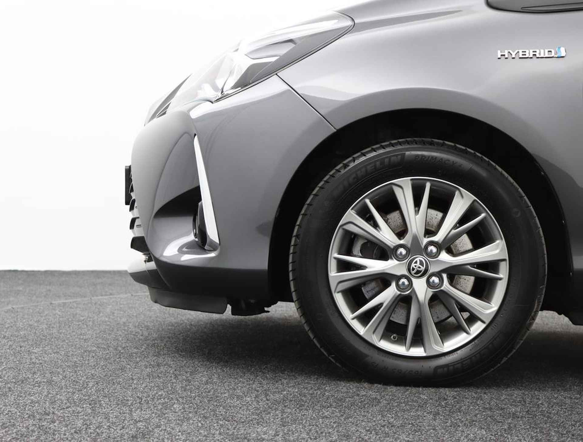 Toyota Yaris 1.5 Hybrid Design | Parkeercamera | Navigatie | Climate control | Cruise control | - 37/54