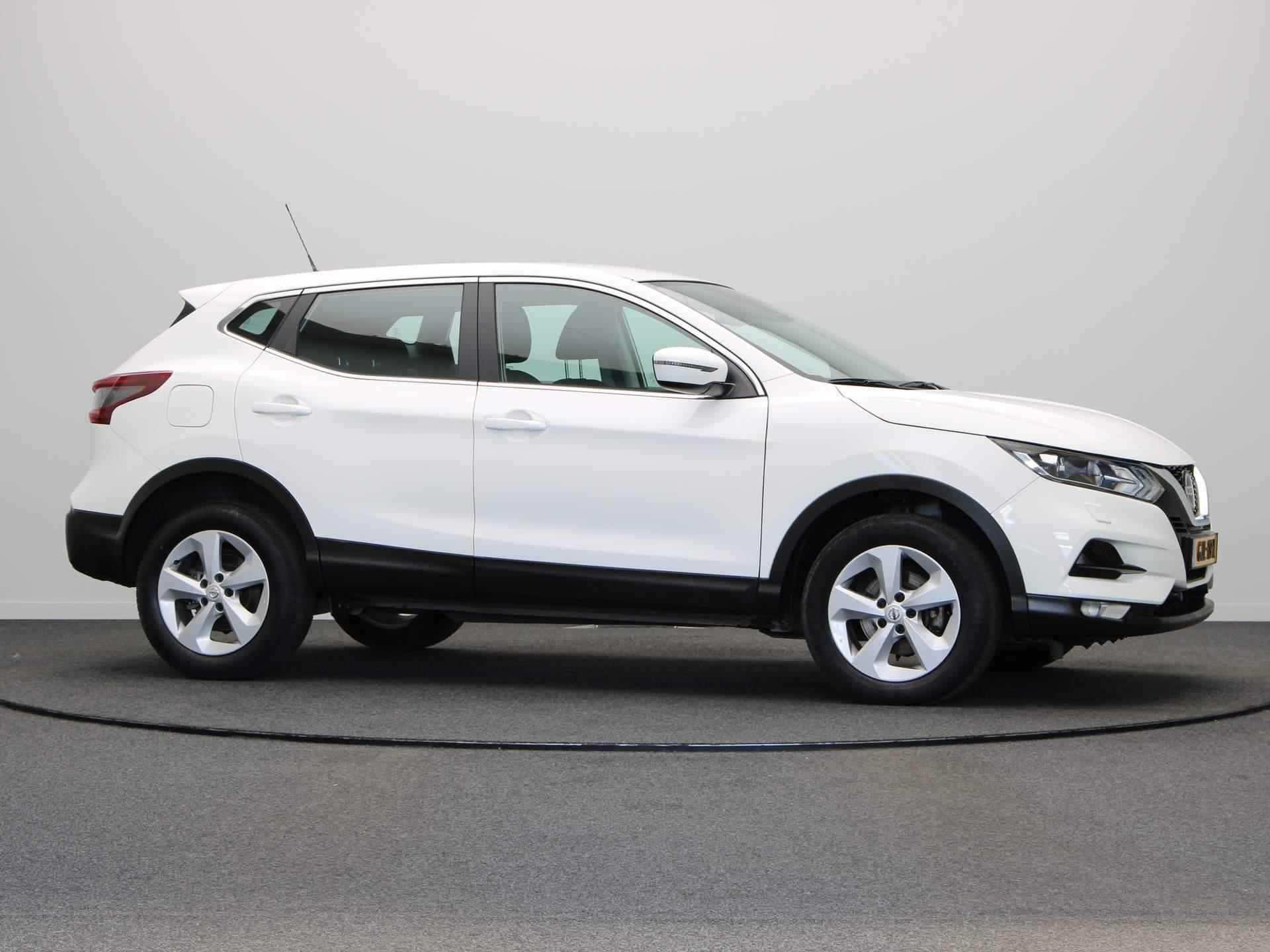 Nissan Qashqai 140pk DIG-T Acces Edition | Stoelverwarming | Achteruitrijcamera | Climate control | Cruise control | - 13/43