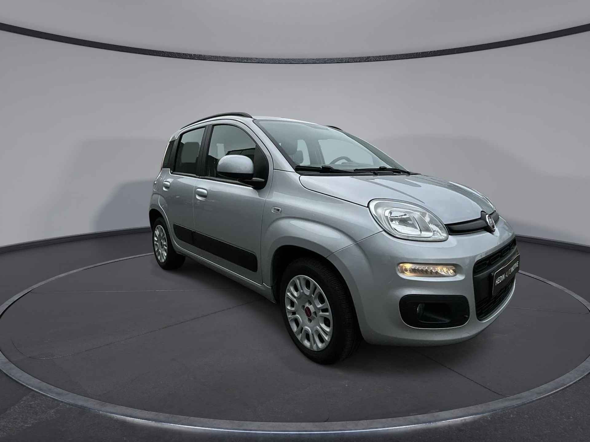 Fiat Panda 1.2 Lounge | AIRCO | PARKEERSENSOREN ACHTER | STUURWIELBEDIENING | BLUETOOTH RADIO - 3/19