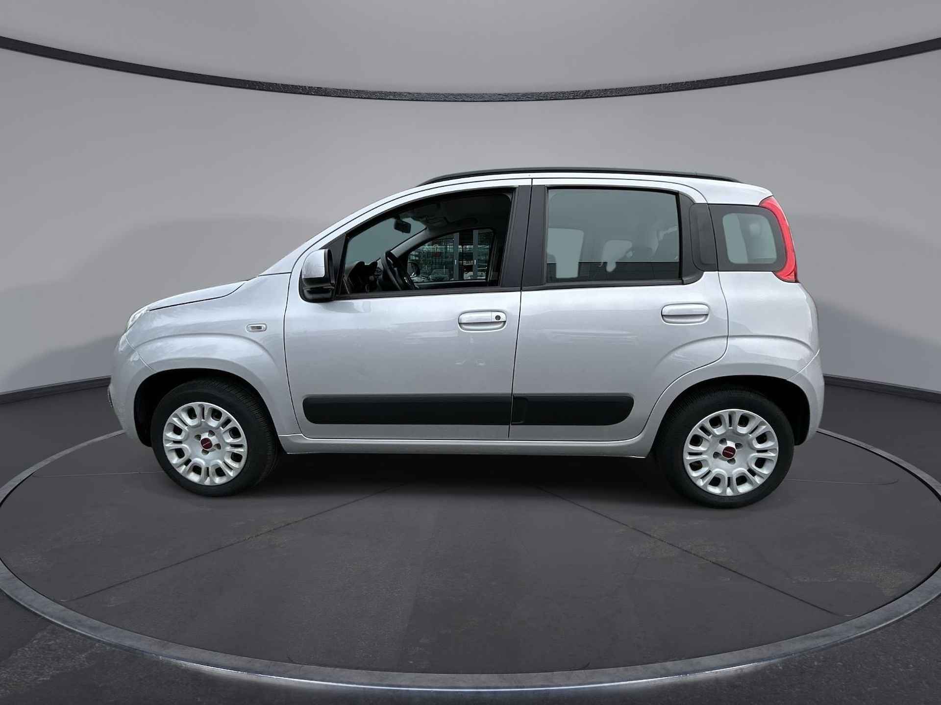 Fiat Panda 1.2 Lounge | AIRCO | PARKEERSENSOREN ACHTER | STUURWIELBEDIENING | BLUETOOTH RADIO - 6/19