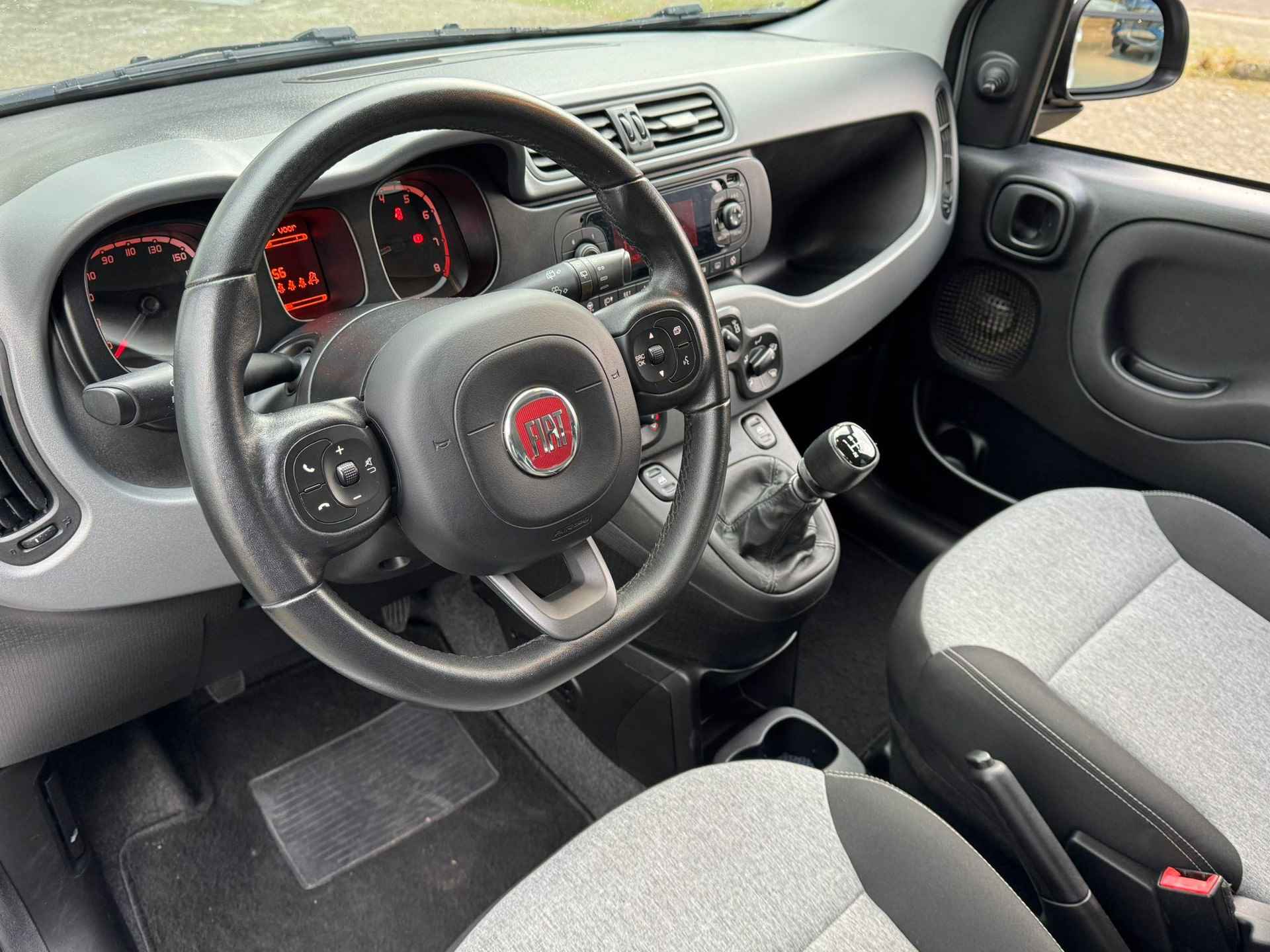 Fiat Panda 1.2 Lounge | AIRCO | PARKEERSENSOREN ACHTER | STUURWIELBEDIENING | BLUETOOTH RADIO - 10/21