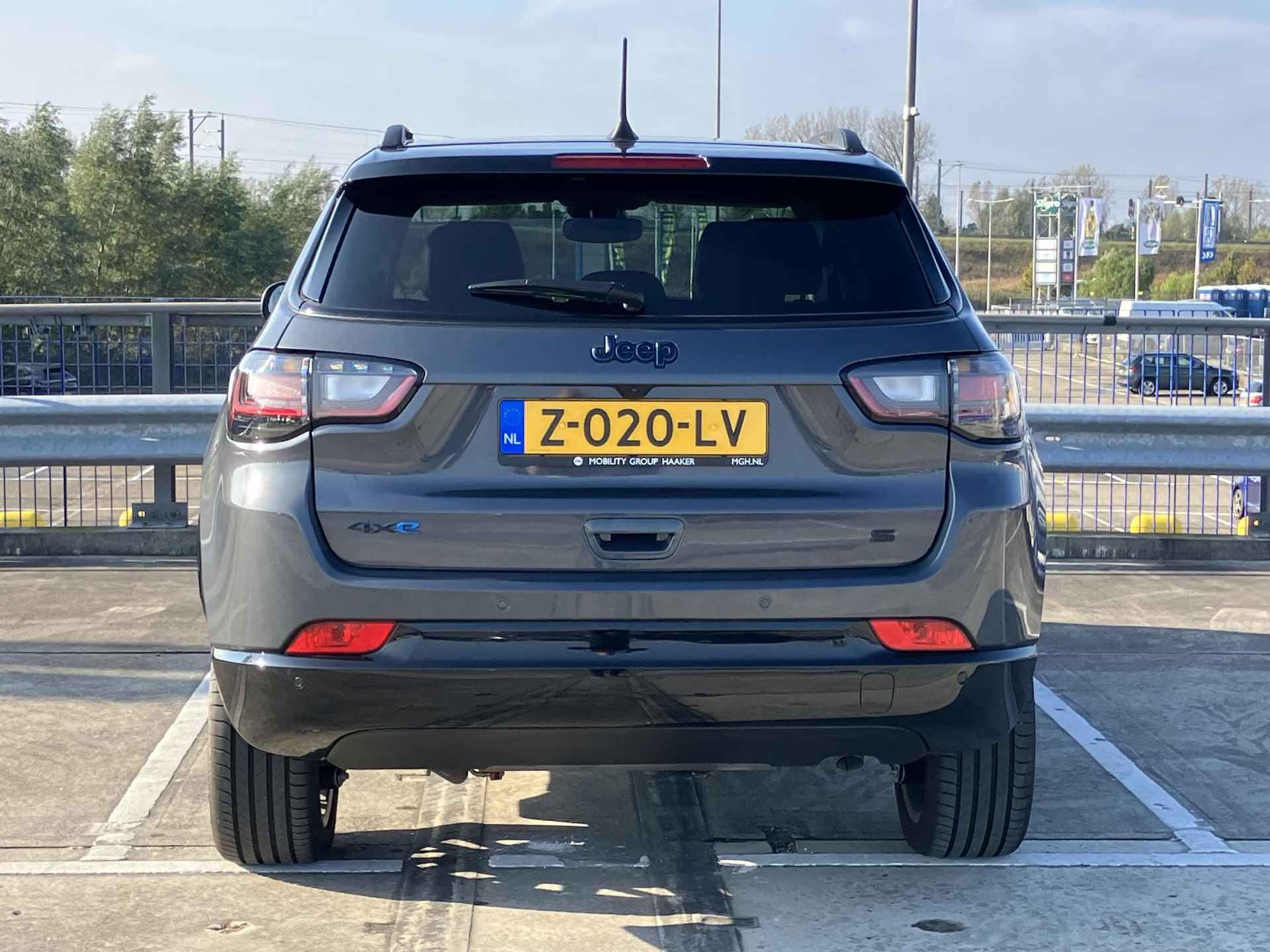 Jeep Compass 4xe 240 Summit Plug-in Hybrid / Schuifdak / 19" - 56/56